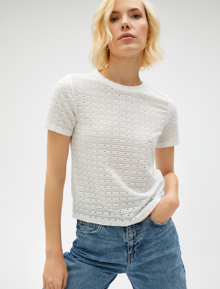  Ajurlu Tişört Kısa Kollu