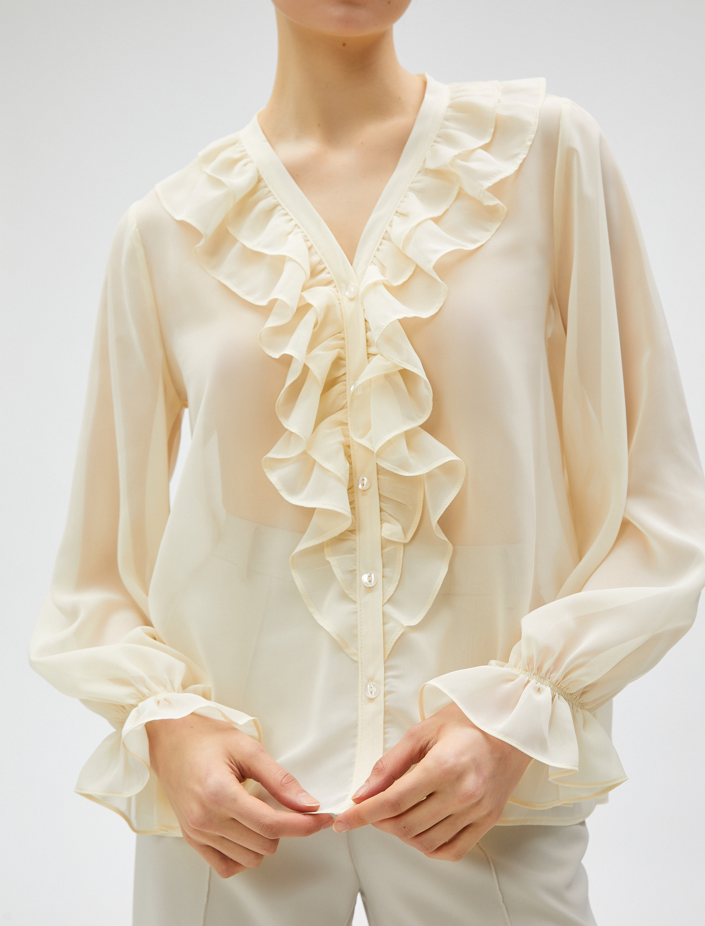   Şifon Gömlek Fırfırlı Uzun Kollu