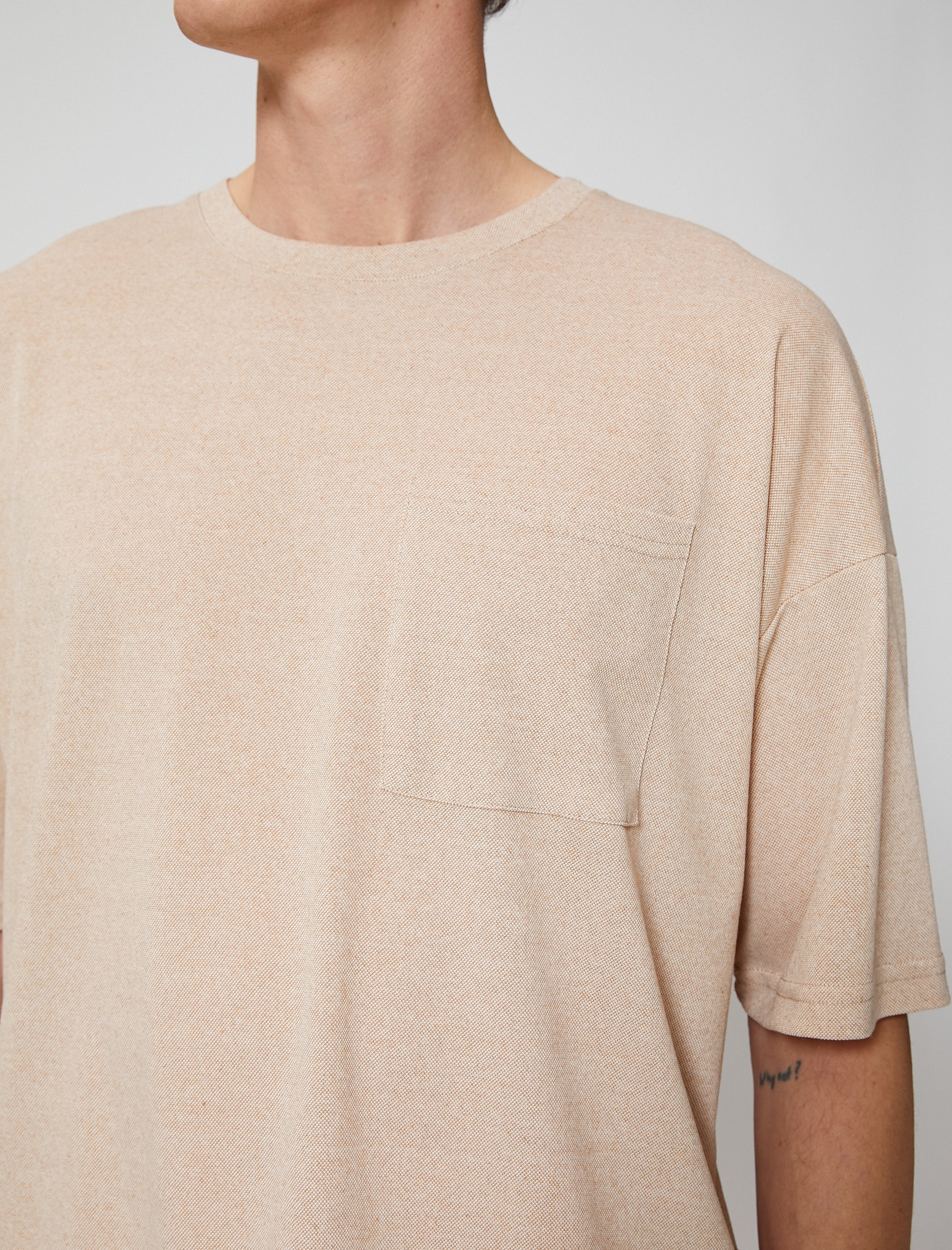   Basic Oversize Tişört Cep Detaylı Bisiklet Yaka Yarım Kollu