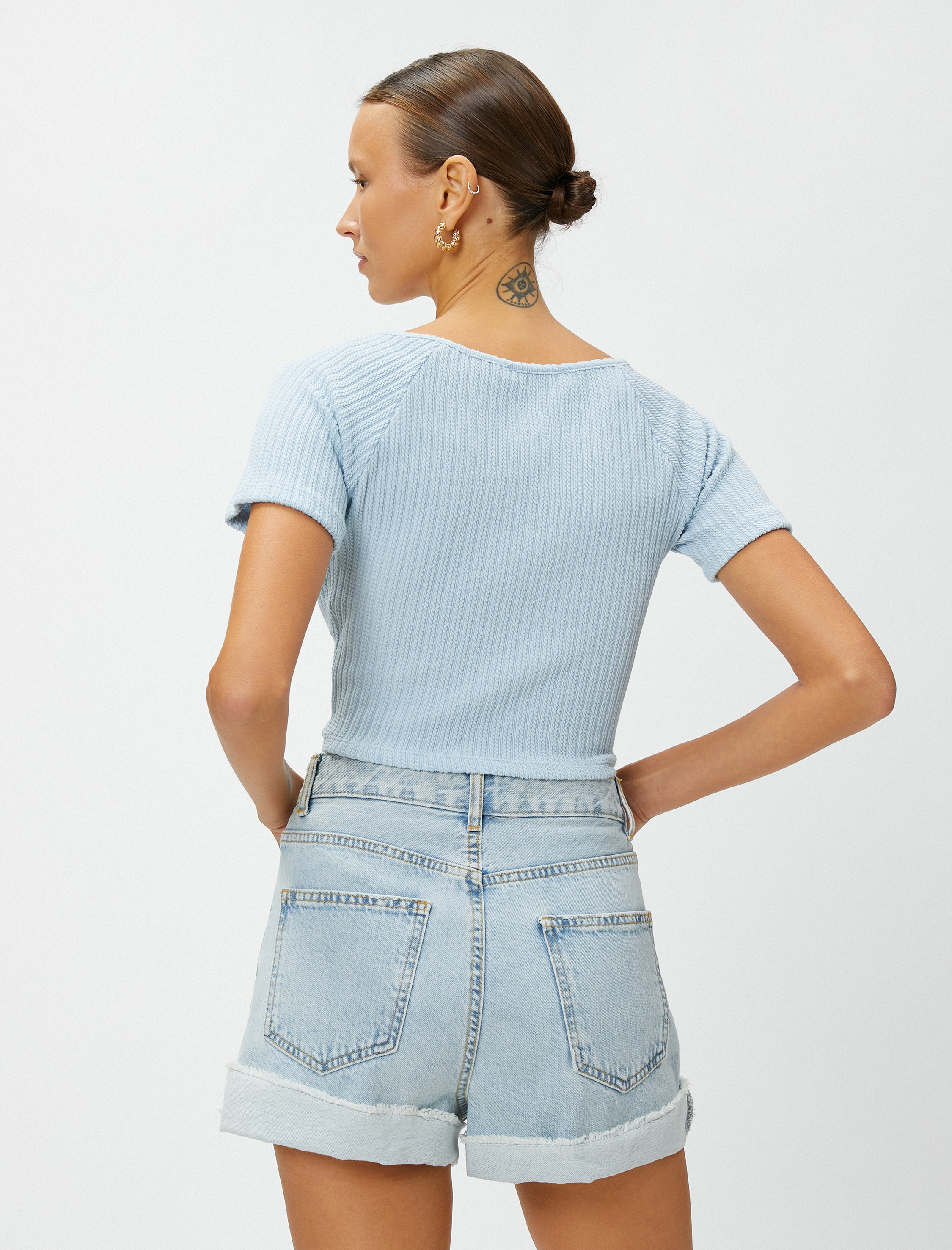   Crop Tişört Büzgülü V Yaka