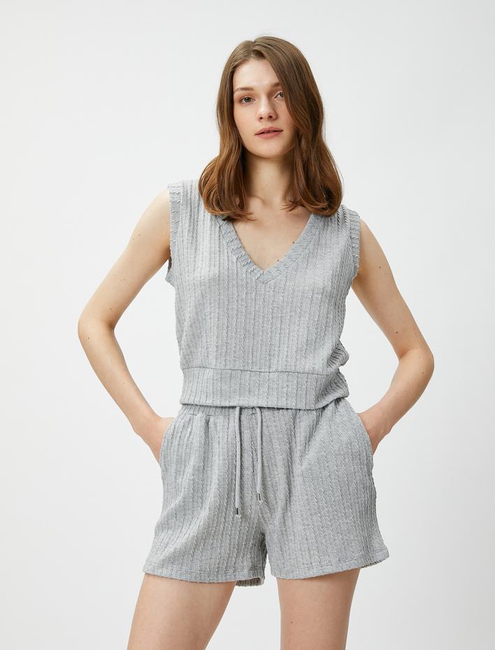  Beli Bağlamalı Şort Örgü Motifli