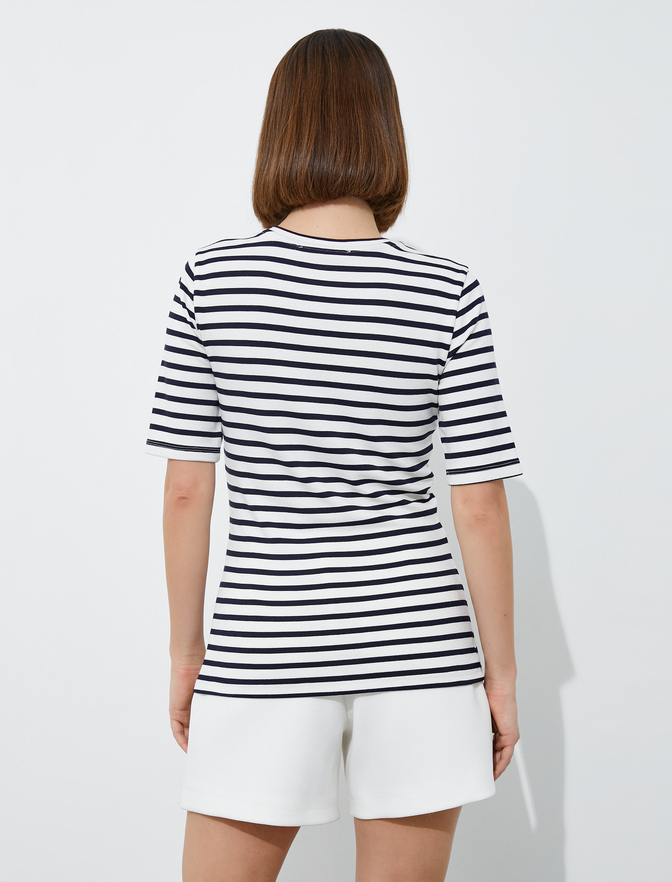   Kısa Kollu Bisiklet Yaka Tişört