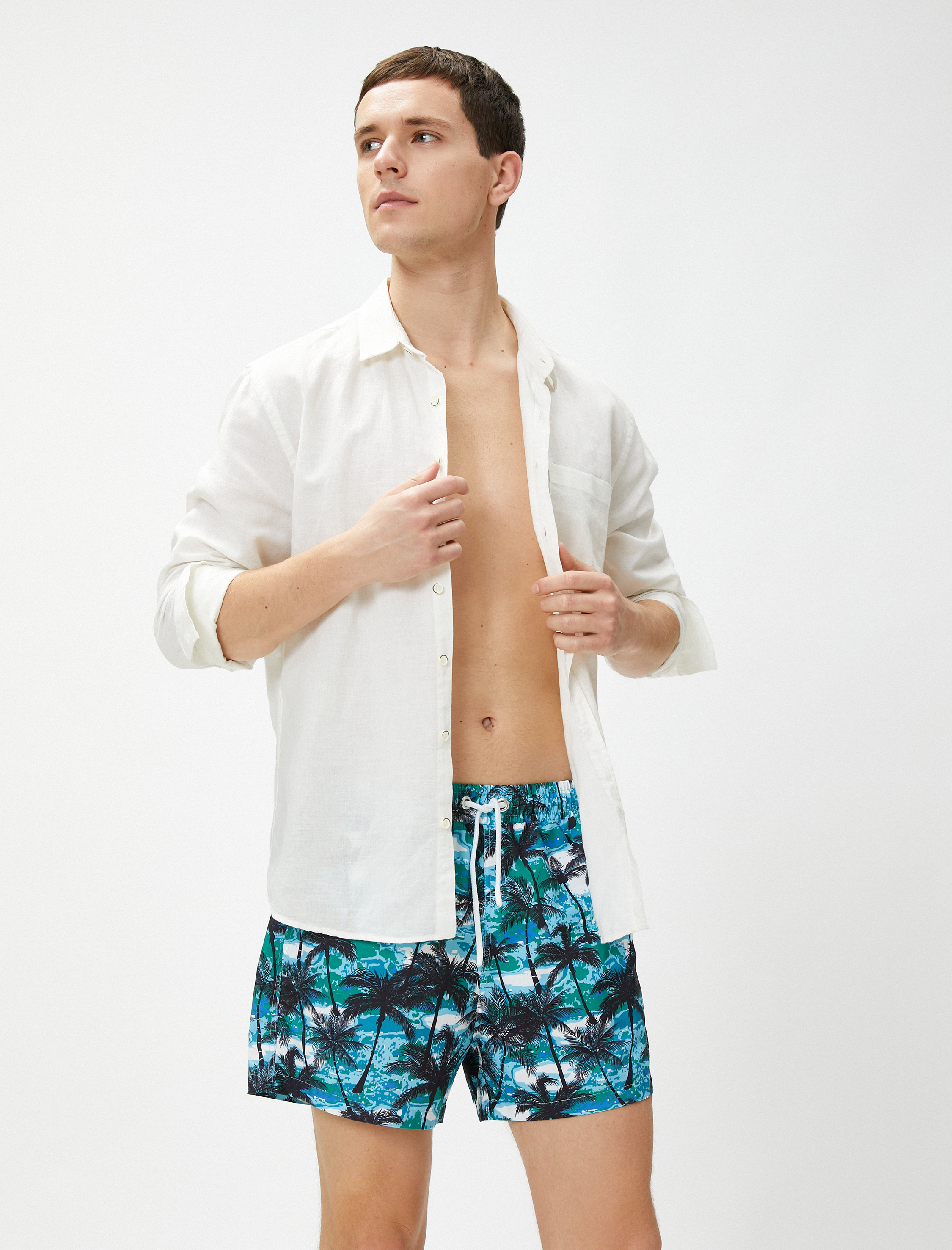   Deniz Şortu Palmiye Baskılı Beli Bağcıklı Cepli