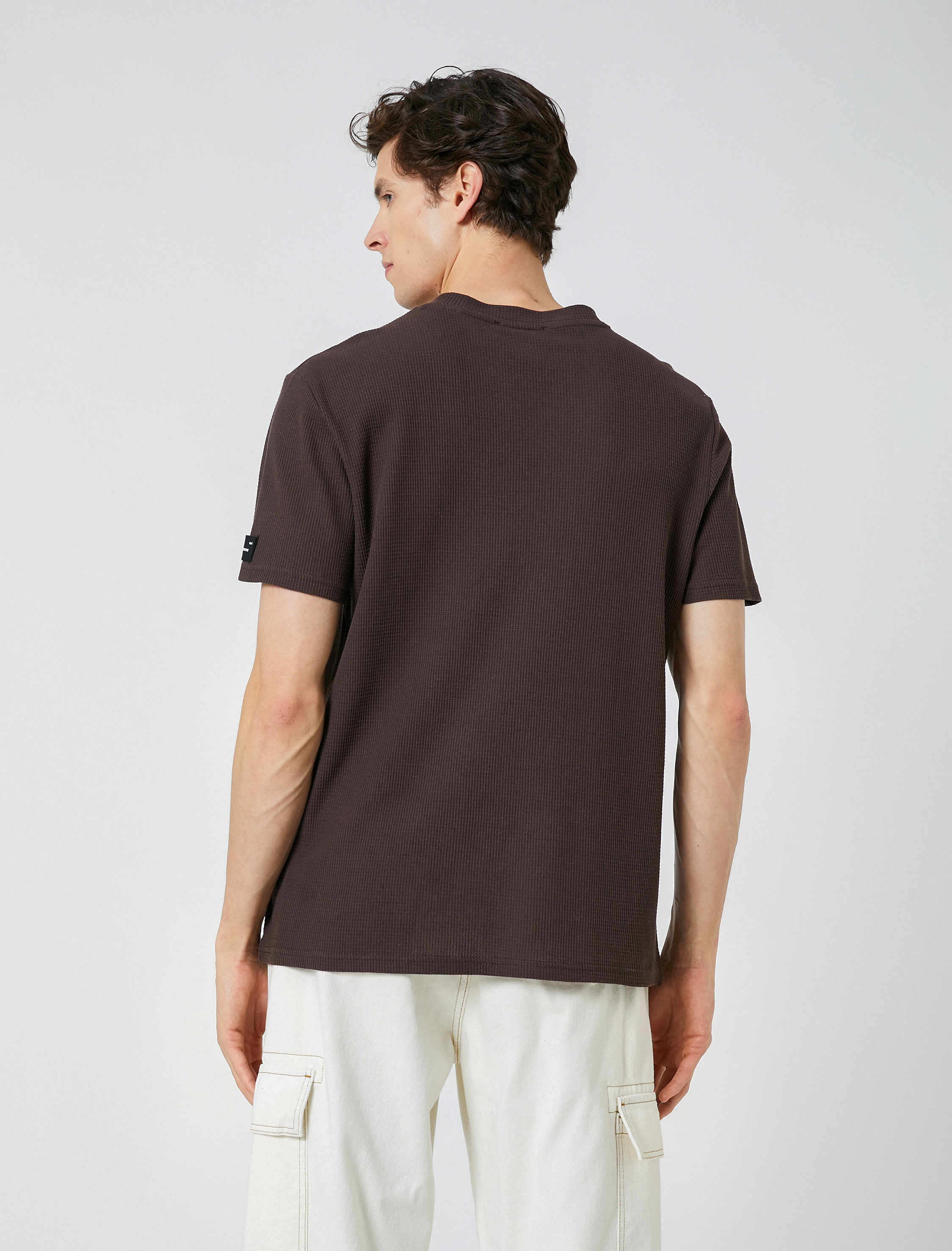   Basic Dokulu Tişört Bisiklet Yaka Kısa Kollu