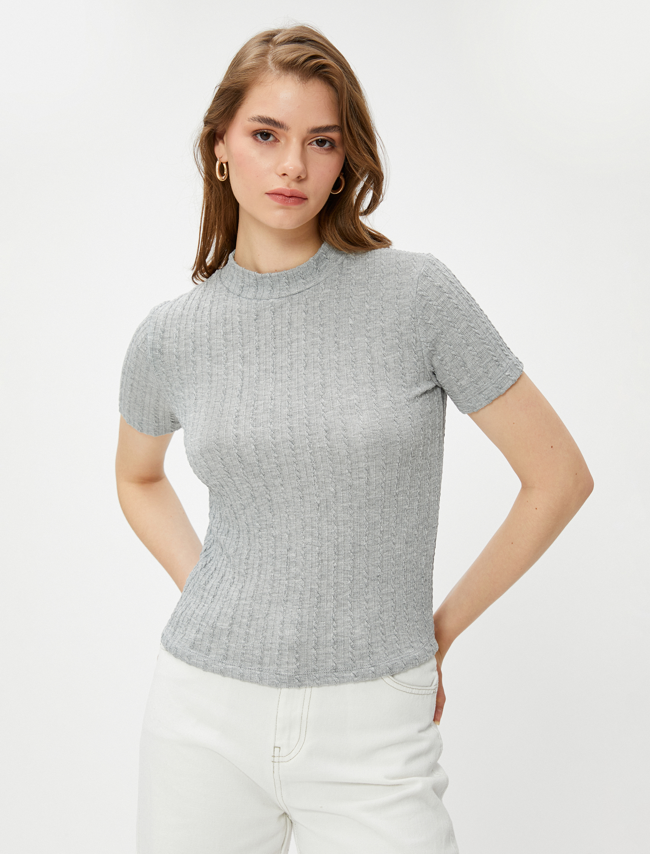   Kısa Kollu Tişört Örgü Motifli Dik Yaka