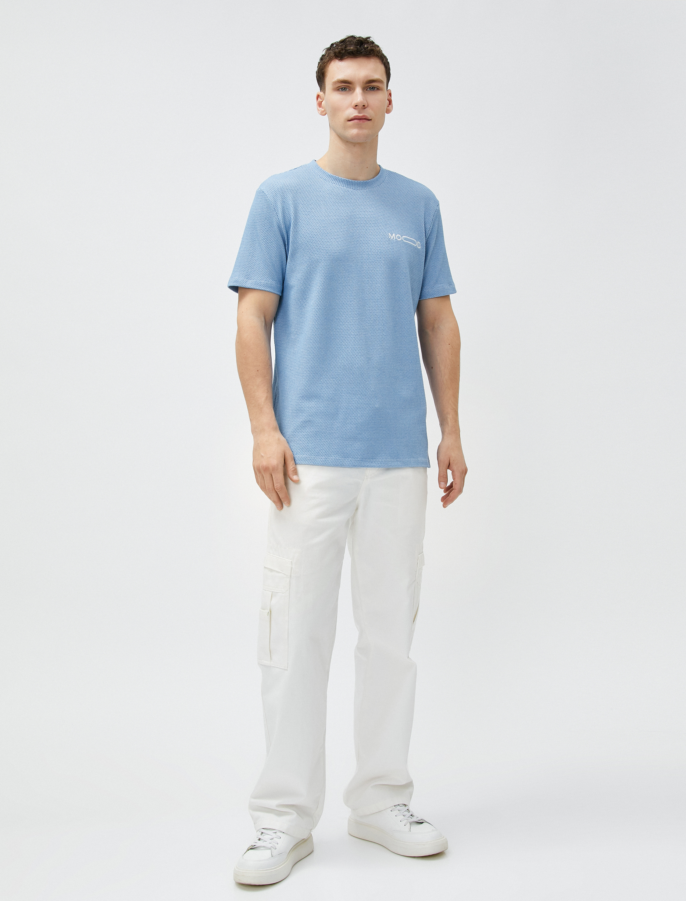   Slim Fit Tişört Kısa Kollu Bisiklet Yaka Dokulu