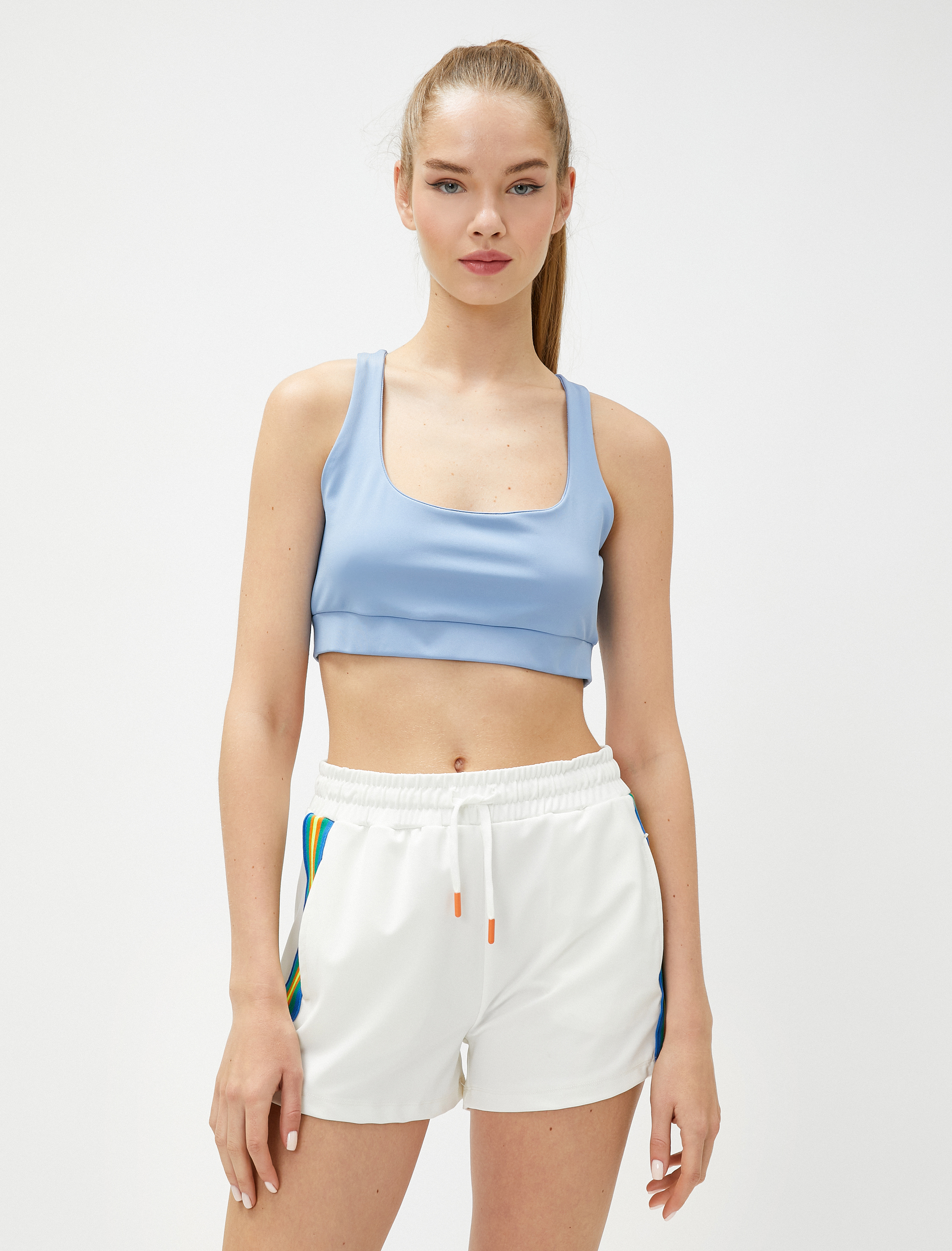   Basic Sporcu Sütyeni U Yaka Dar Kalıp