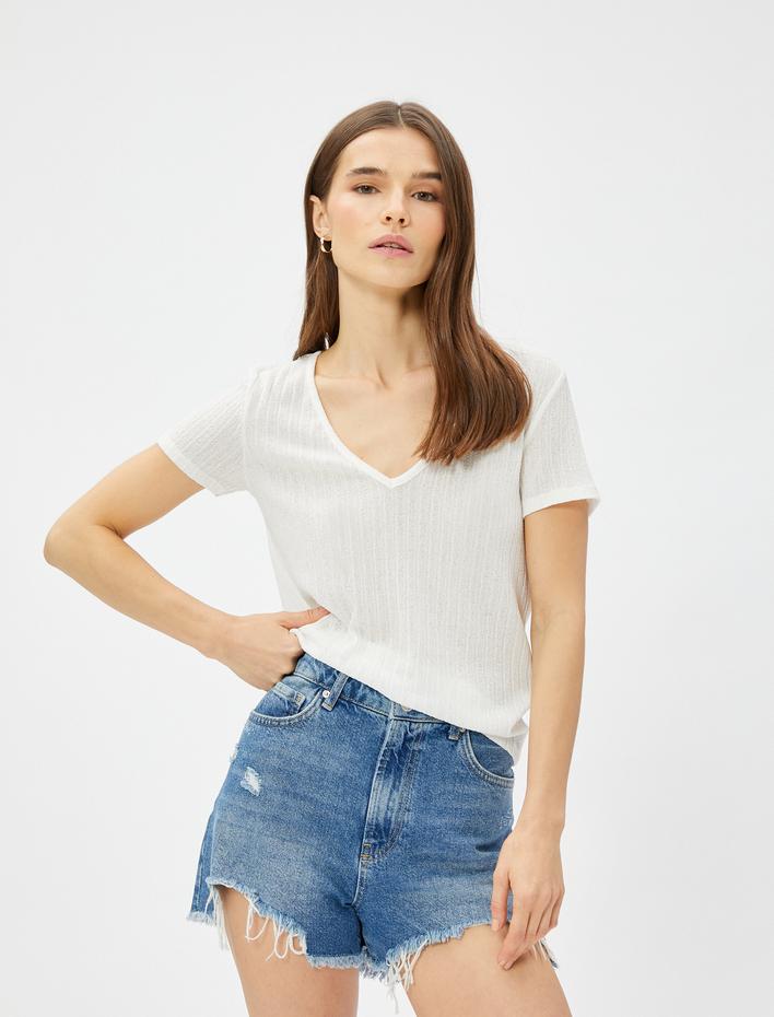  V Yaka Tişört Slim Fit