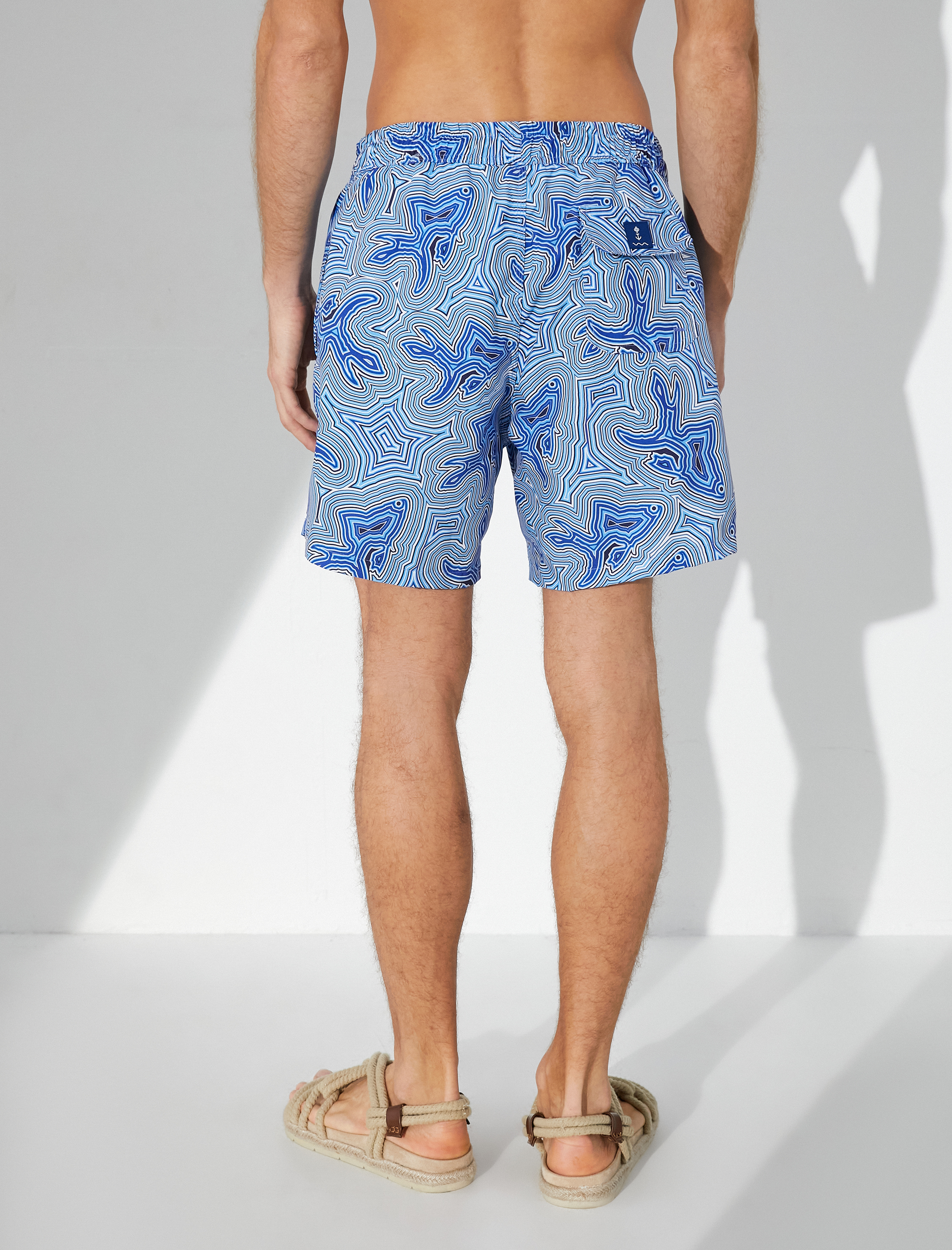 Deniz Şortu Soyut Baskılı Çok Renkli Beli Bağcıklı Cepli