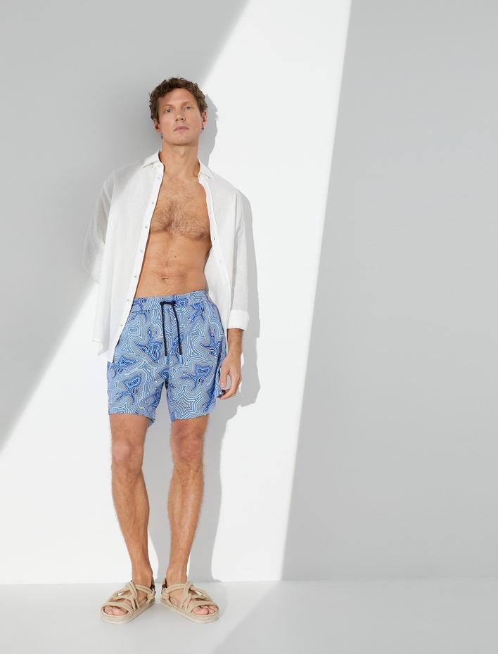  Deniz Şortu Soyut Baskılı Çok Renkli Beli Bağcıklı Cepli