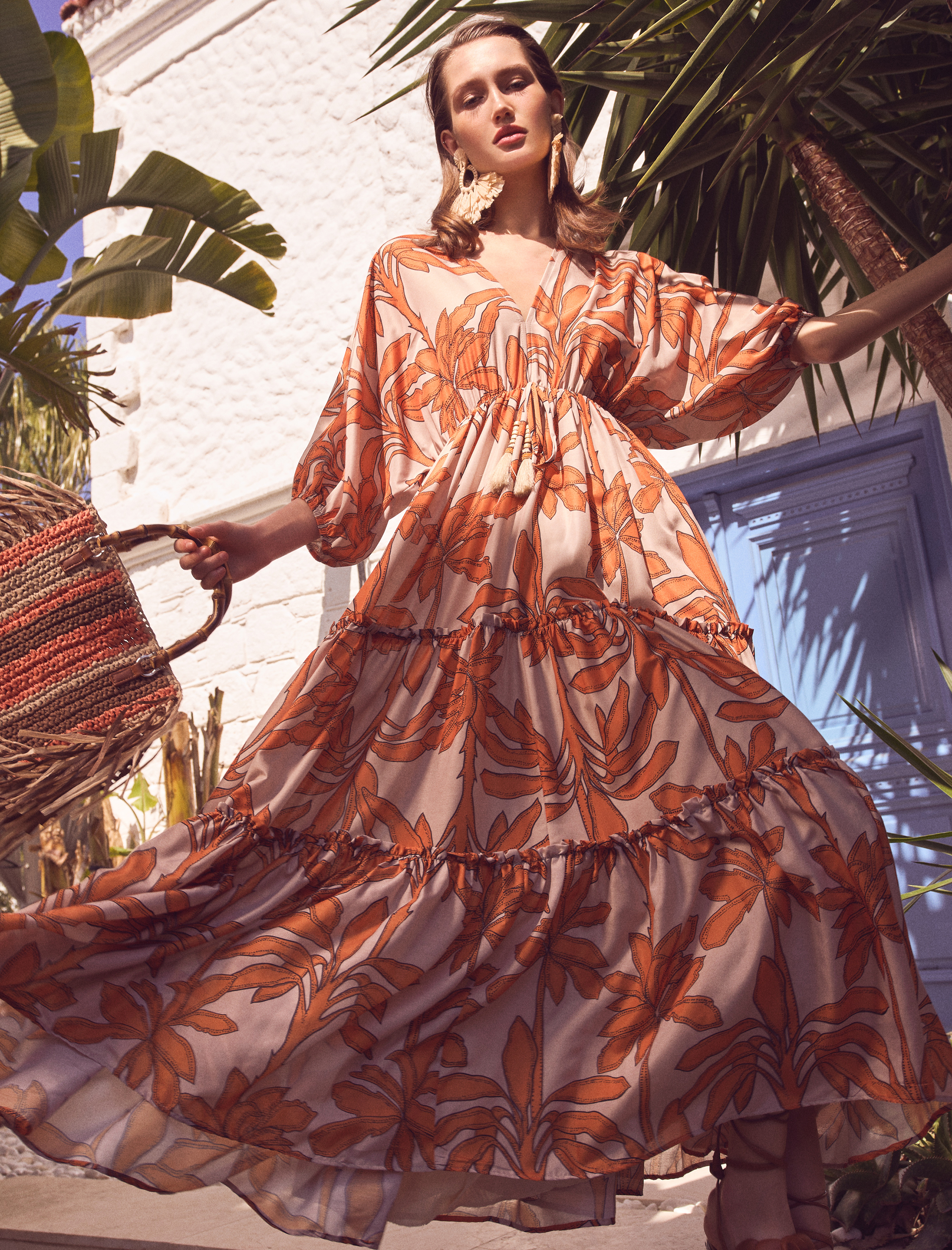   Melis Ağazat X Koton - Etnik Desenli V Yaka Katlı Midi Elbise