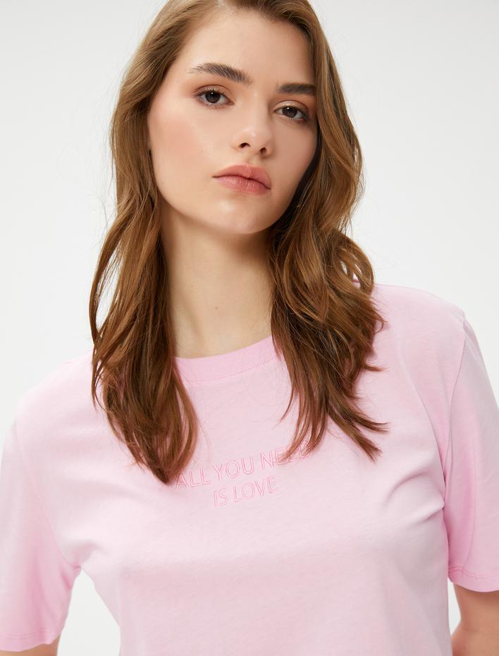  Yazı İşlemeli Tişört Bisiklet Yaka