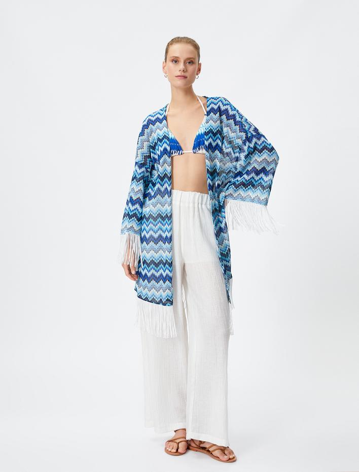  Kimono Kolları ve Eteği Püsküllü Rahat Kesim