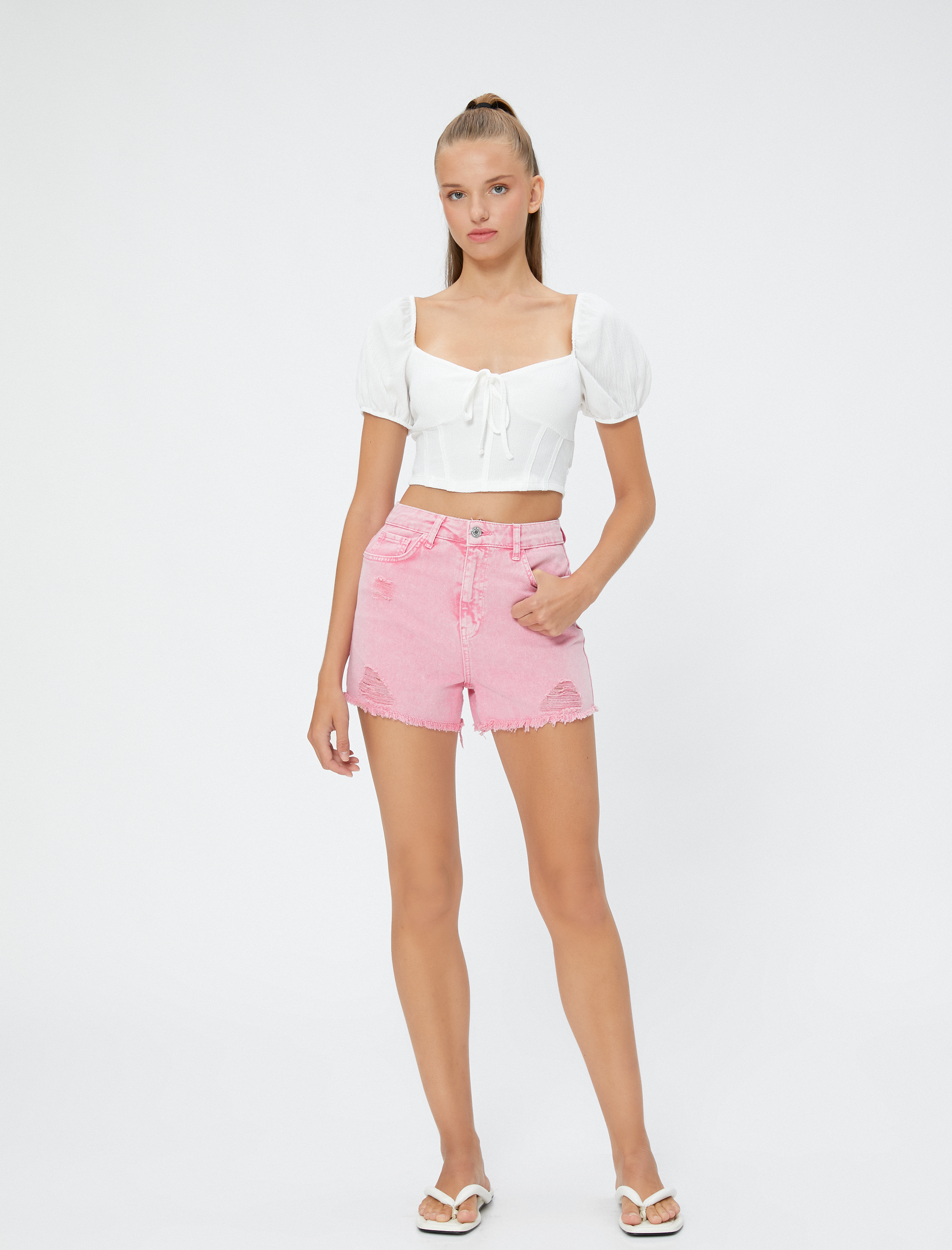   Crop Tişört Balon Kollu Kalp Yaka Bağcıklı Korse Görünümlü Bürümcük