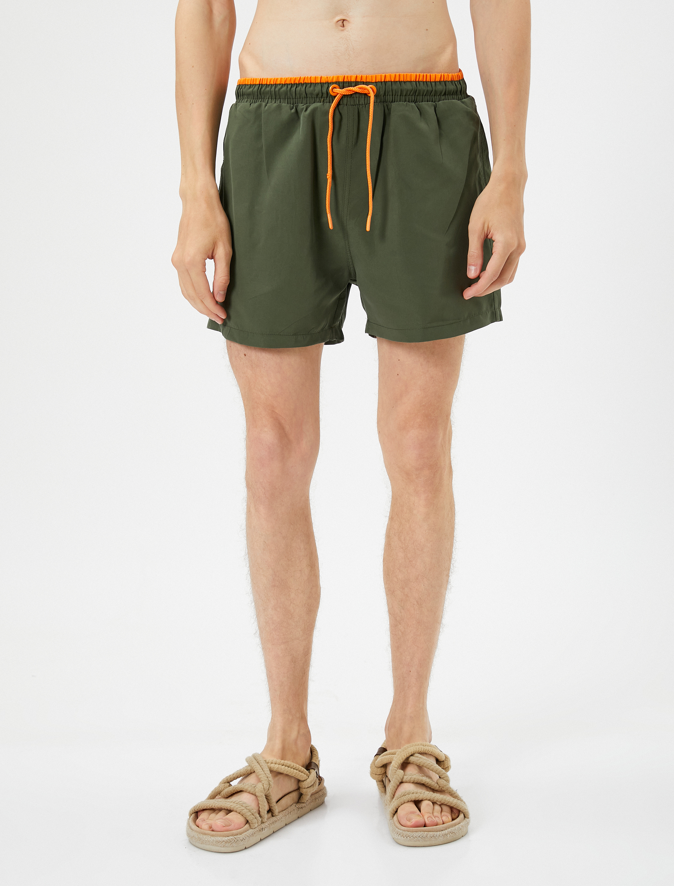   Deniz Şortu Kısa Beli Bağcıklı Cepli