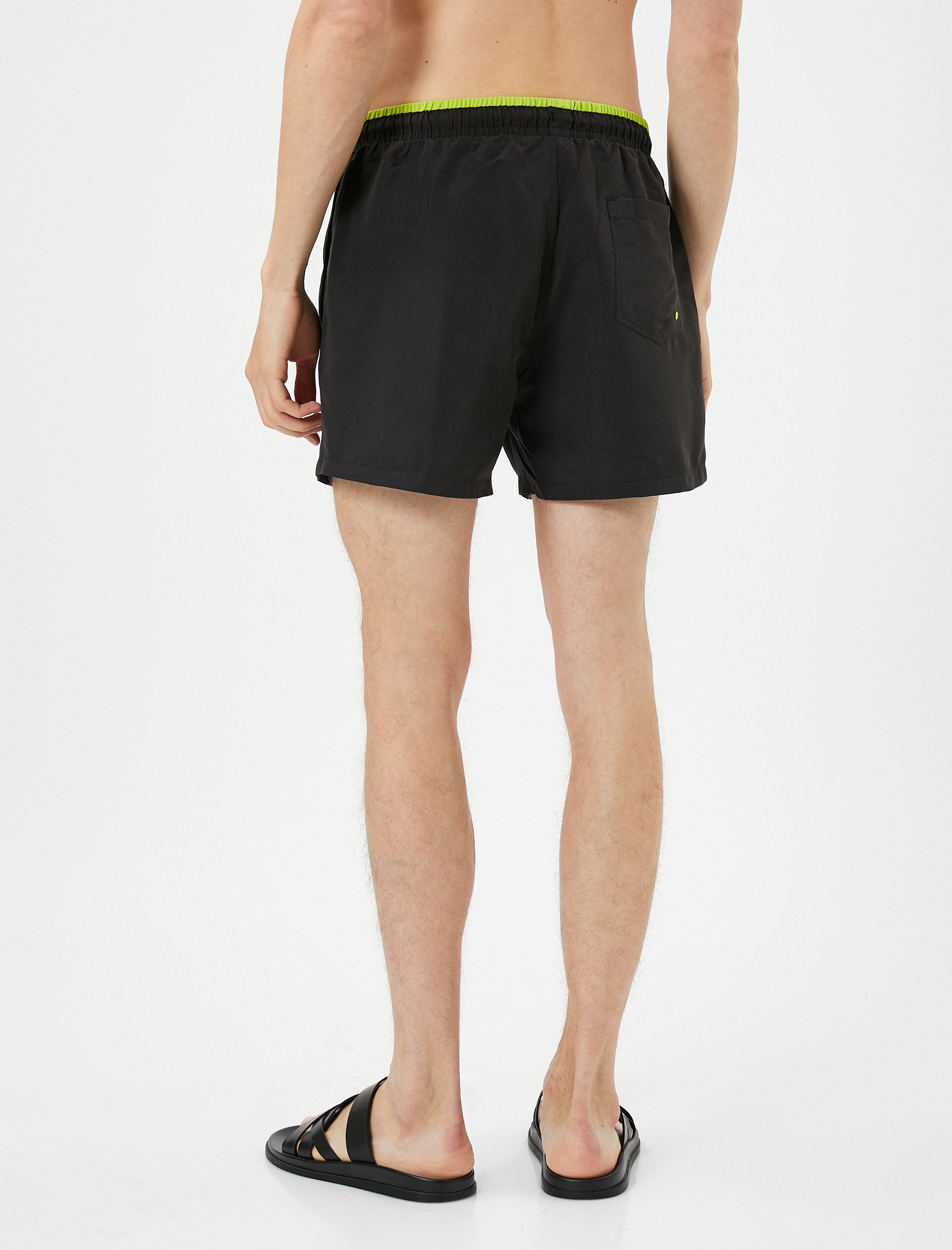   Deniz Şortu Kısa Beli Bağcıklı Cepli