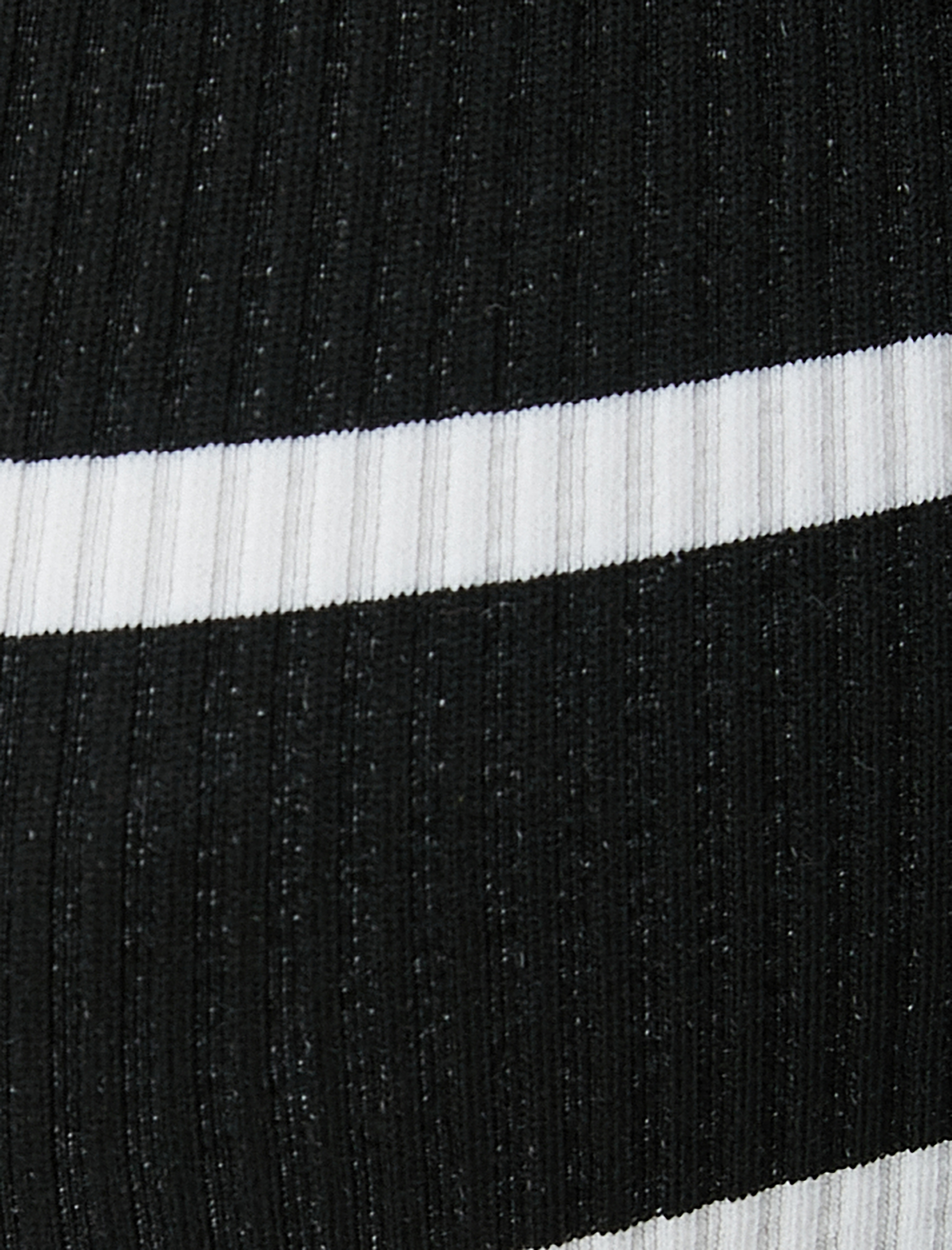   Crop Atlet Bisiklet Yaka Kolsuz Slim Fit Ribanalı