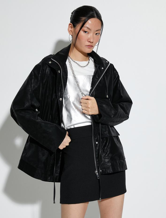  Kapüşonlu Yağmurluk Beli Bağlamalı Fermuarlı Cepli