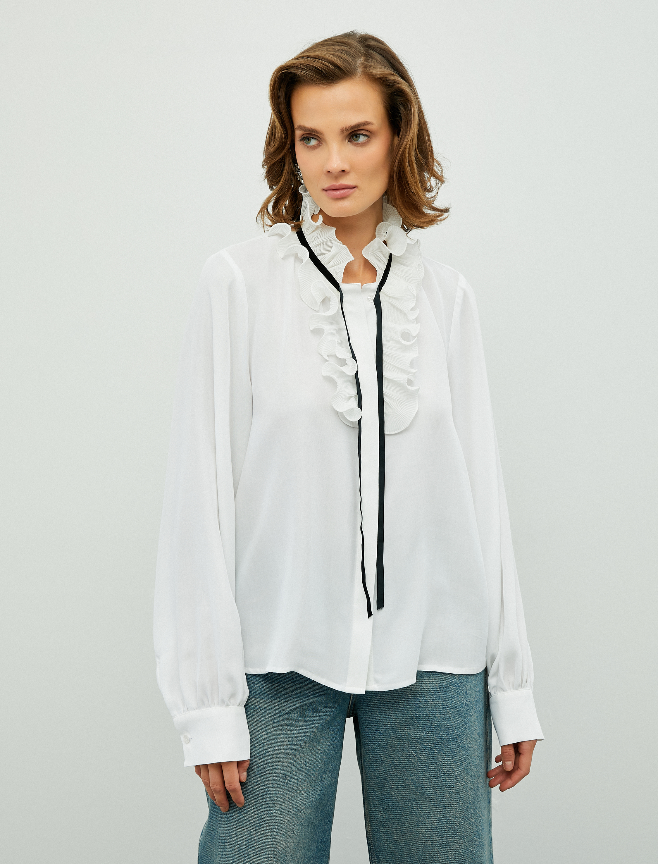   Melis Ağazat X Koton - Fırfırlı Kurdele Detaylı Bluz