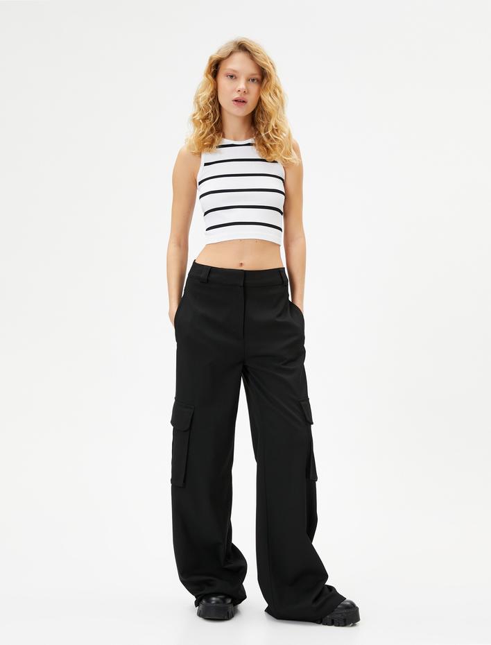  Crop Atlet Bisiklet Yaka Kolsuz Slim Fit Ribanalı