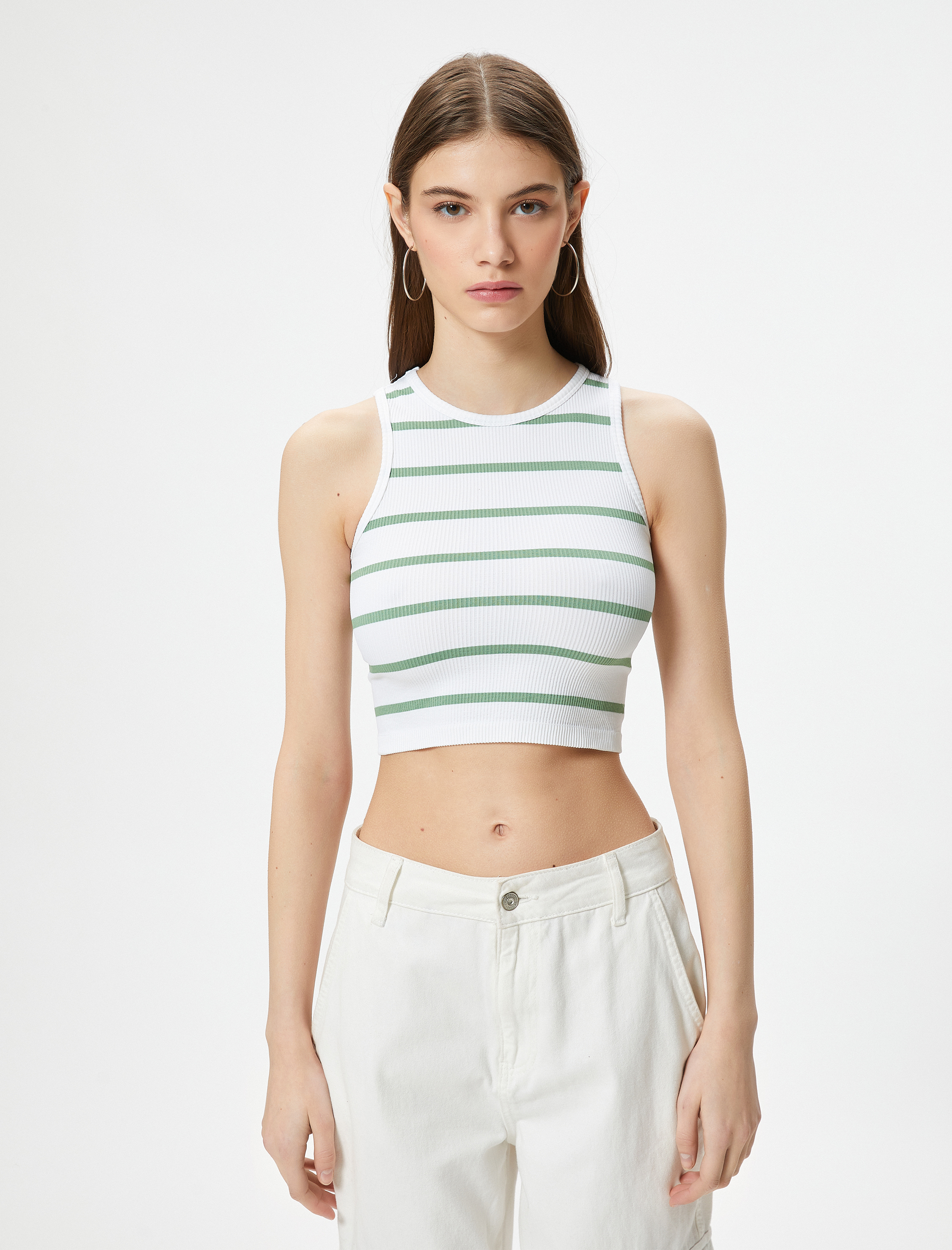   Crop Atlet Bisiklet Yaka Kolsuz Slim Fit Ribanalı