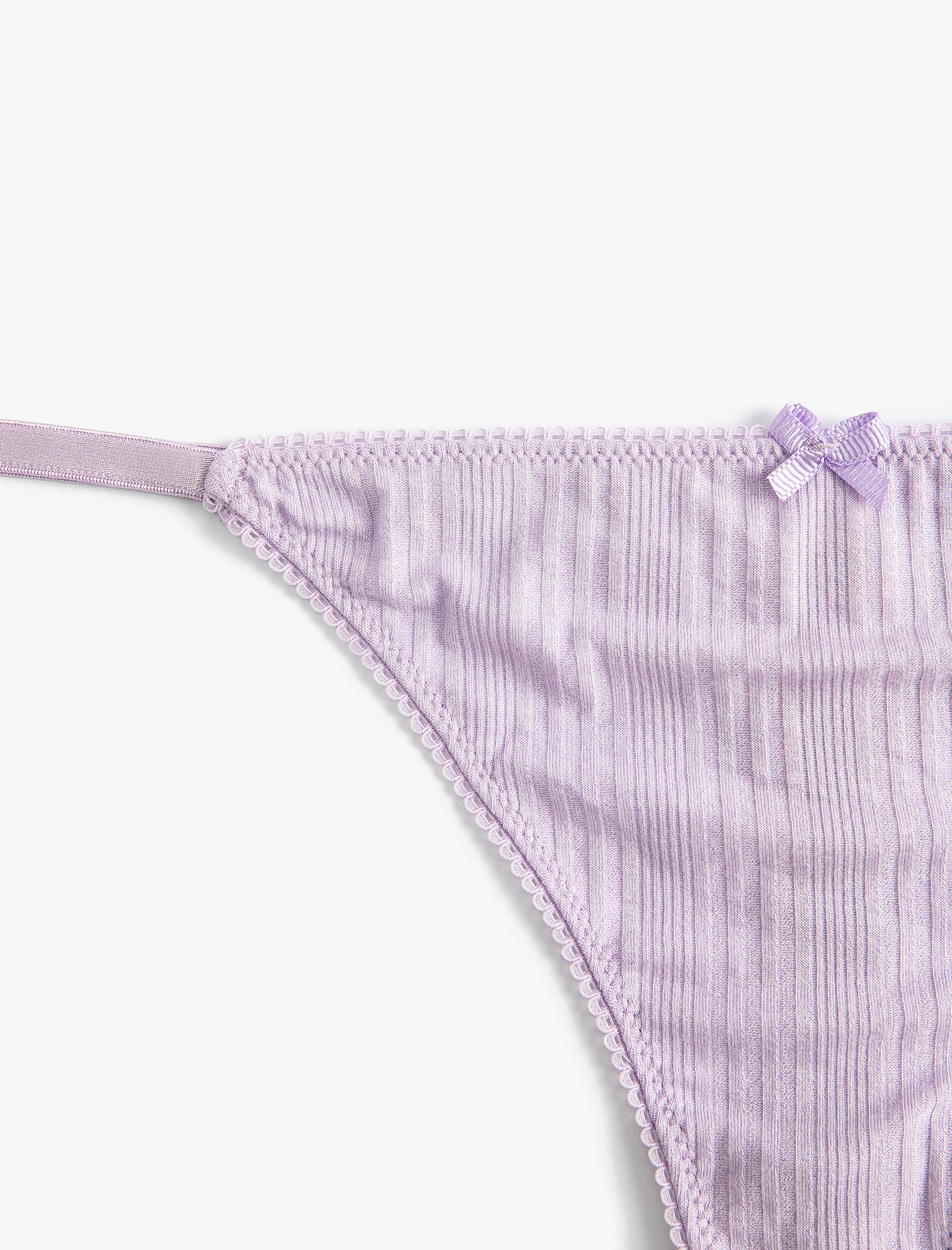   String Külot Basic Fiyonk Detaylı