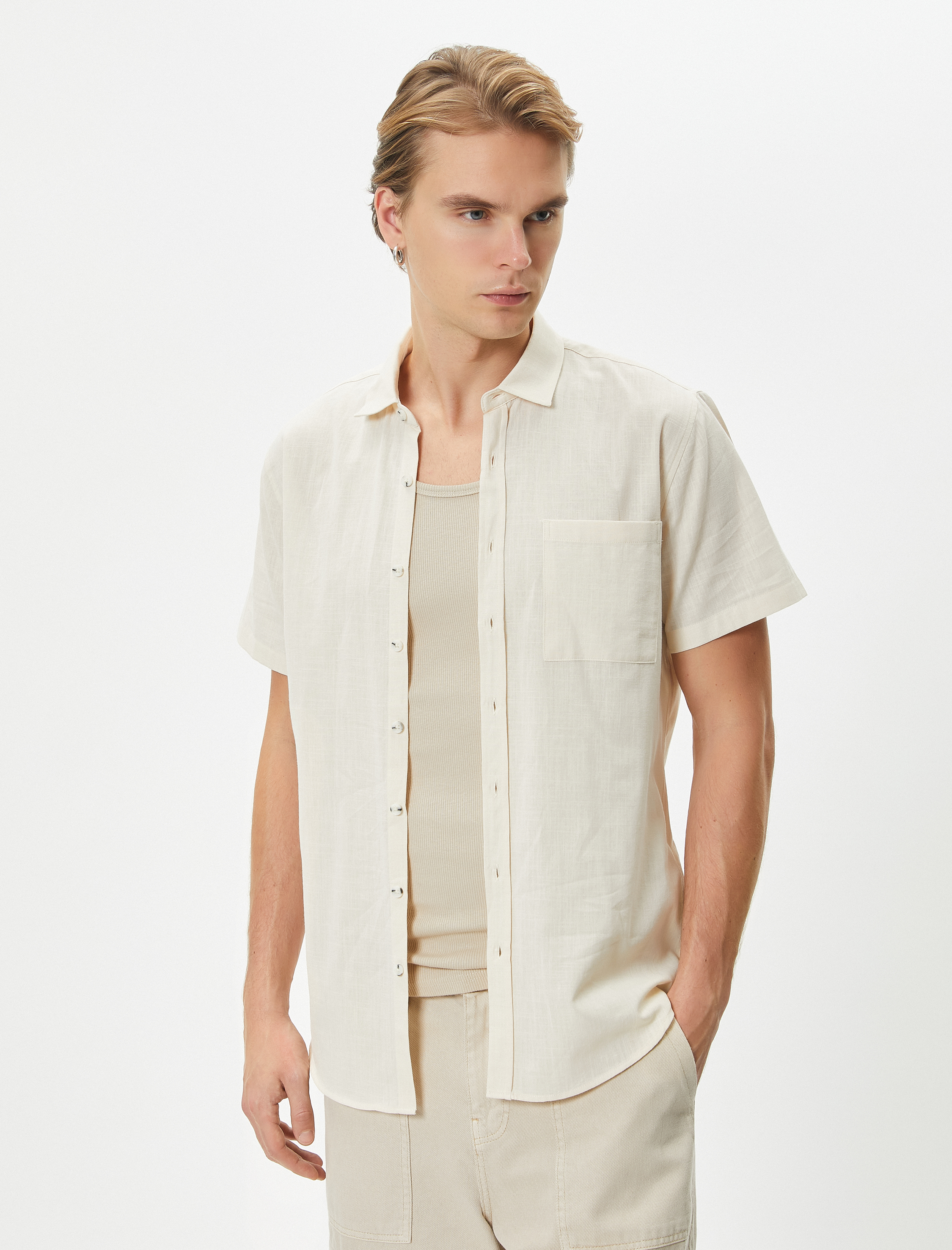   Kısa Kollu Gömlek Slim Fit Klasik Yaka Düğmeli Cep Detaylı