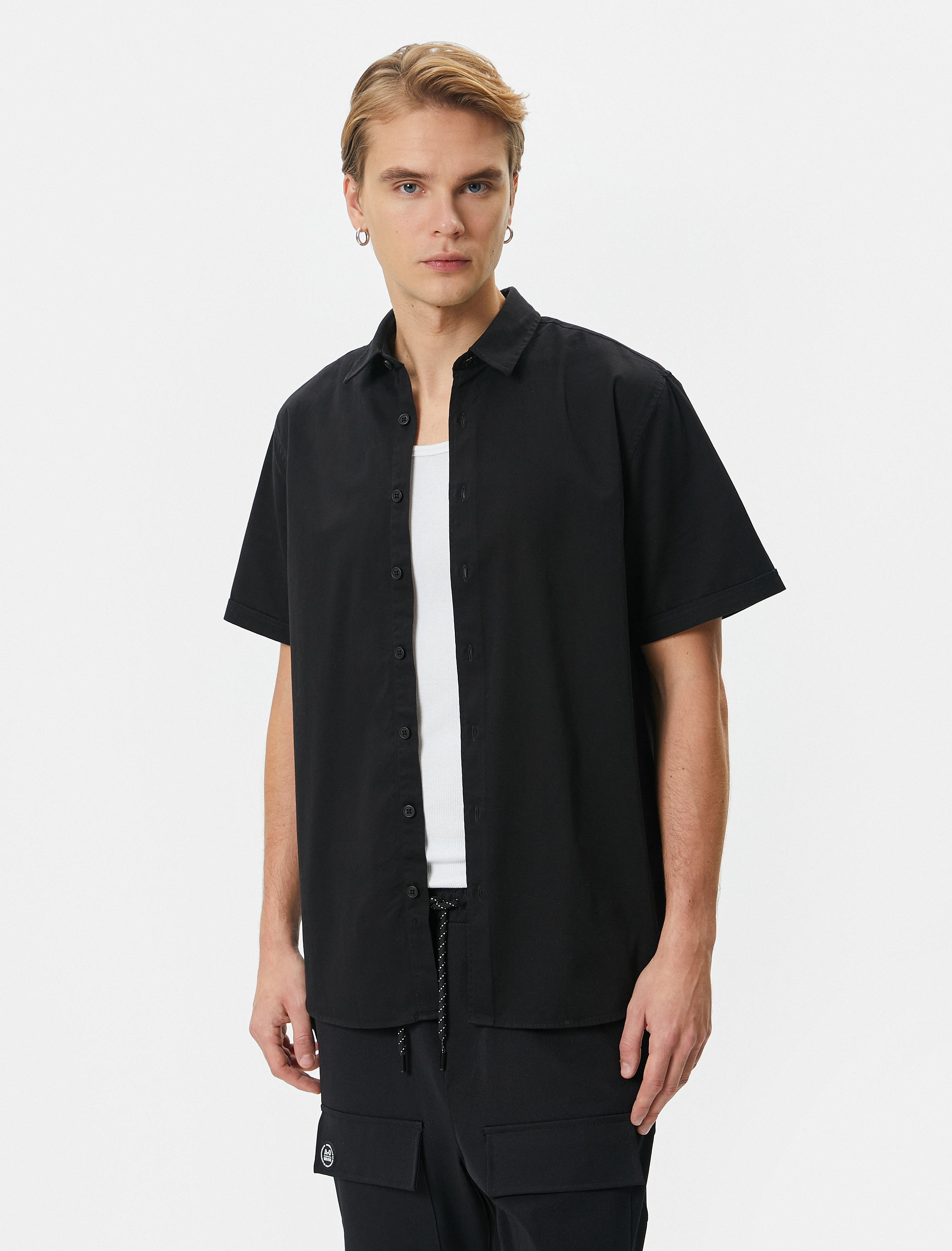   Yazlık Gömlek Klasik Yaka Düğmeli Kıvırmalı Kol Detaylı Regular Fit