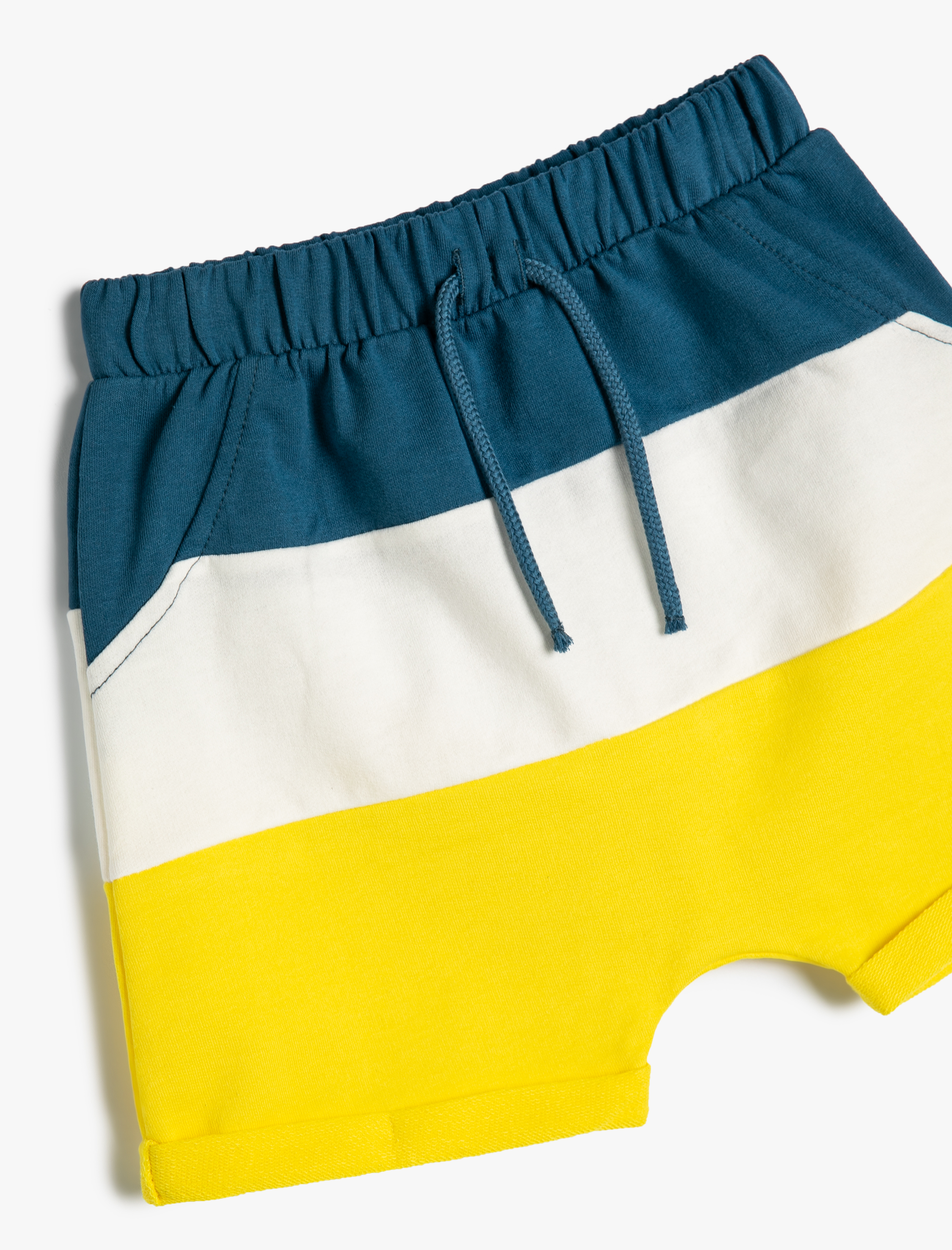  Erkek Bebek Şort Beli Bağlamalı Renk Bloklu Cepli Pamuklu