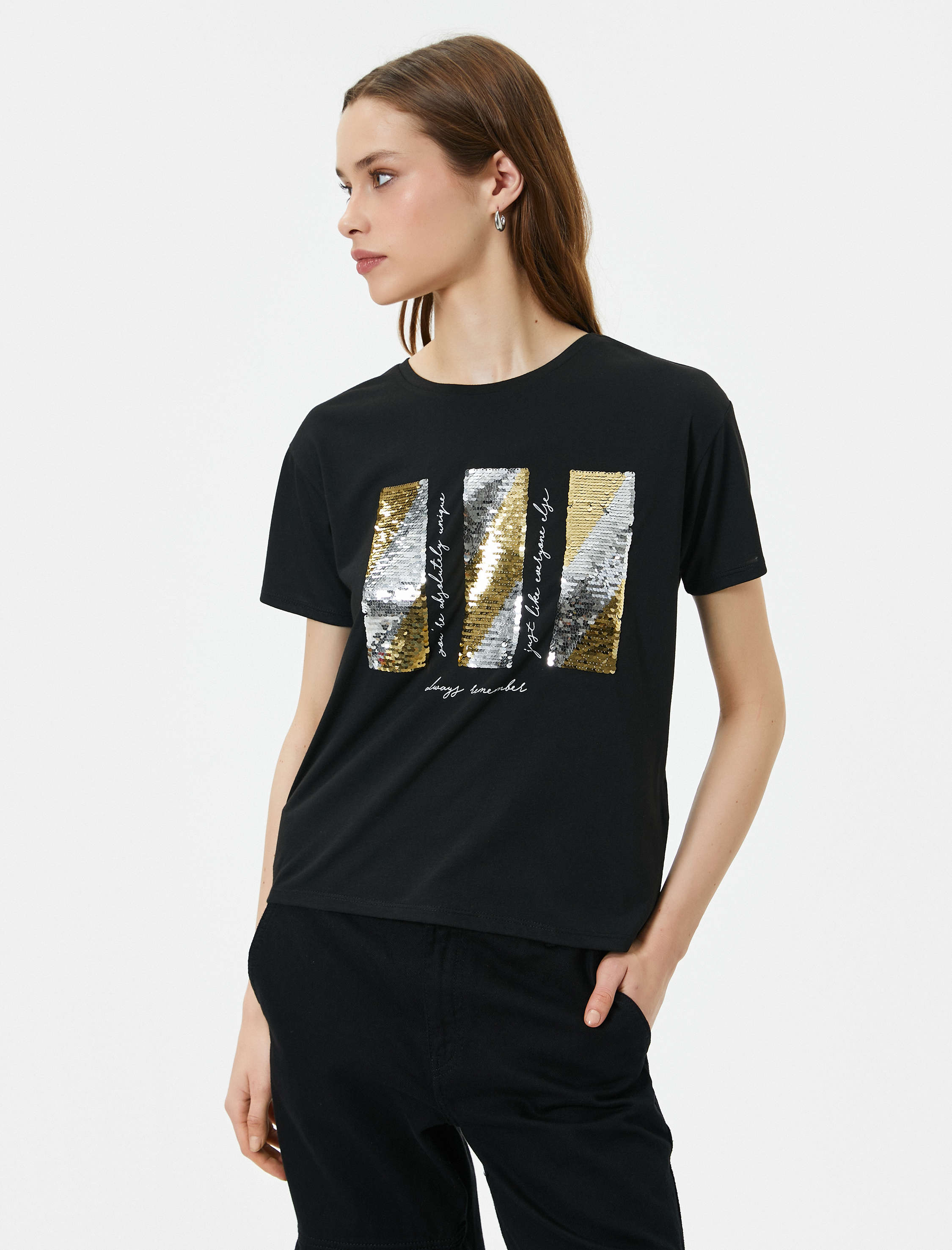   Payetli Tişört Bisiklet Yaka Kısa Kollu