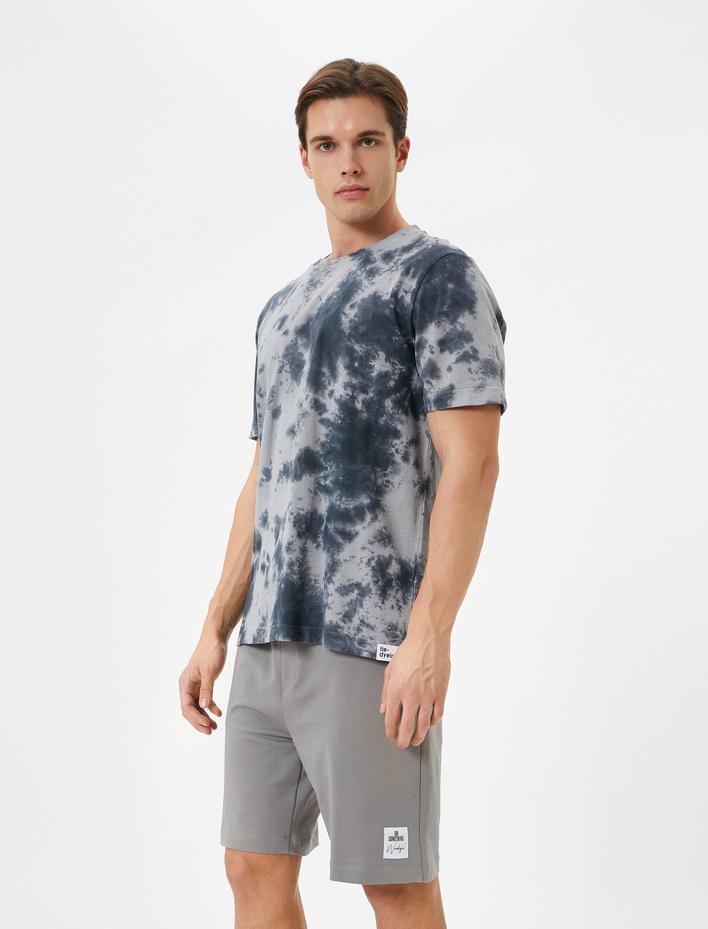  Bermuda Şort Beli Bağcıklı Etiket Baskılı Cepli