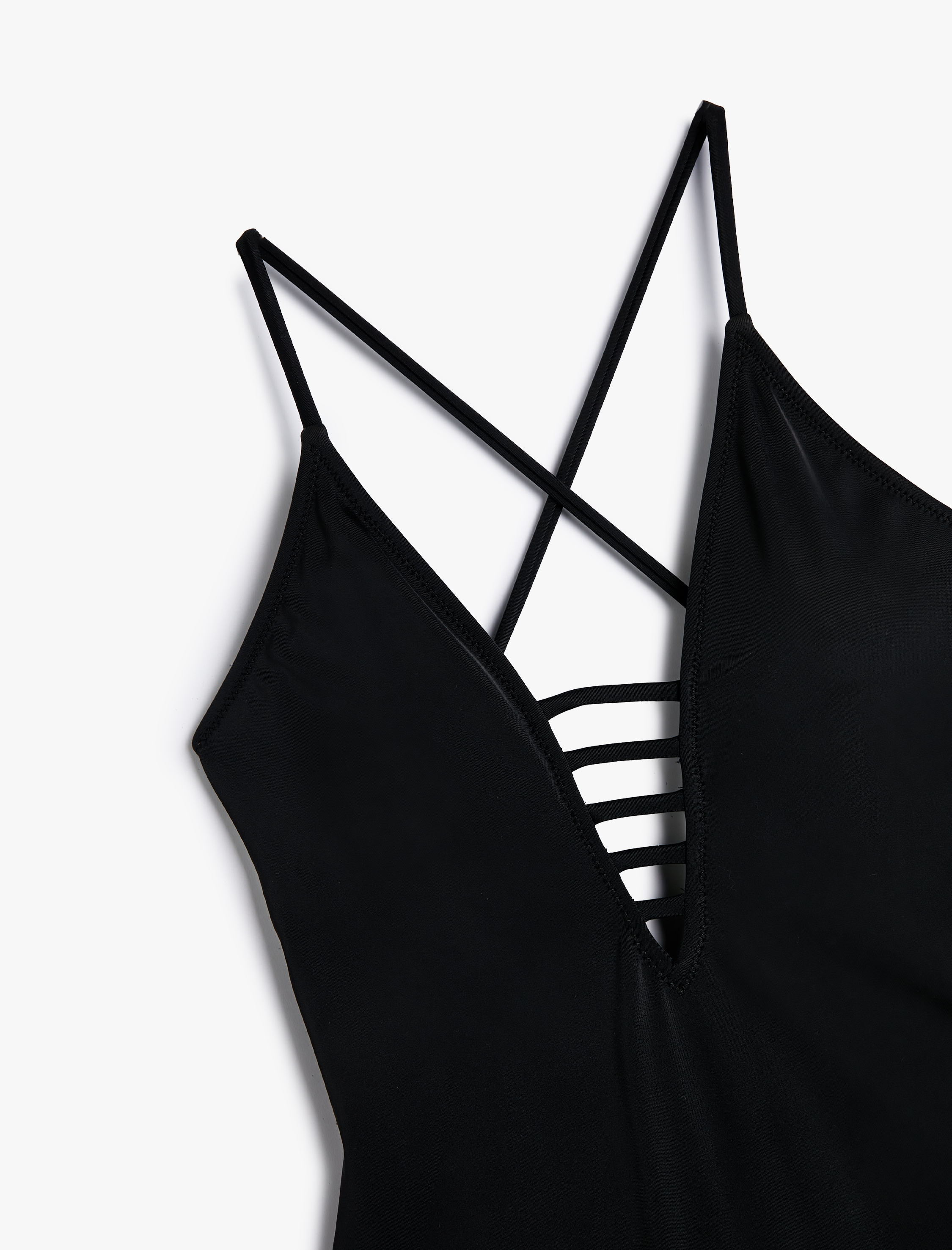   Mayo Çapraz Askılı Kaplı Pencere Detaylı Derin V Yaka