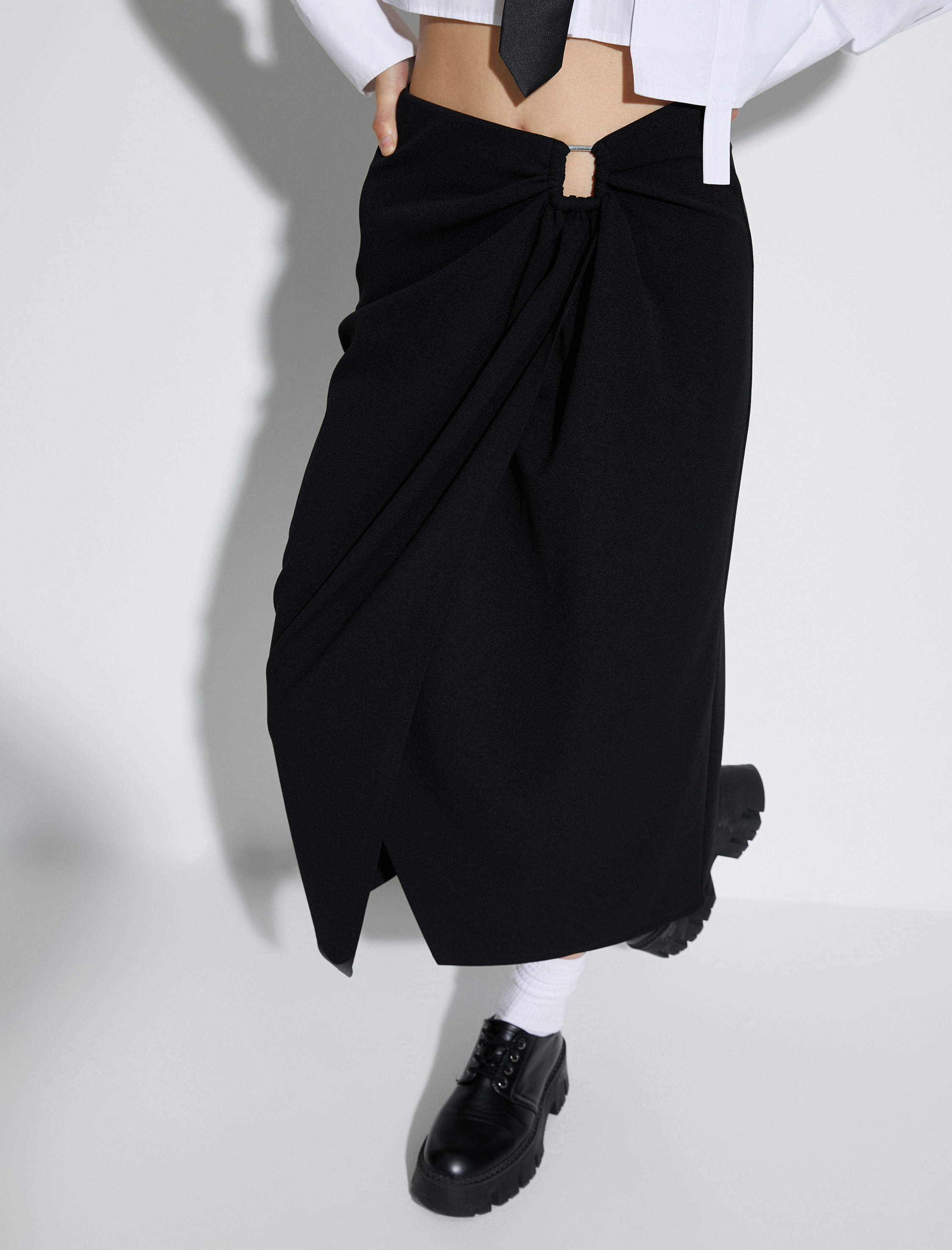   Midi Etek Metal Aksesuar Detaylı Drapeli