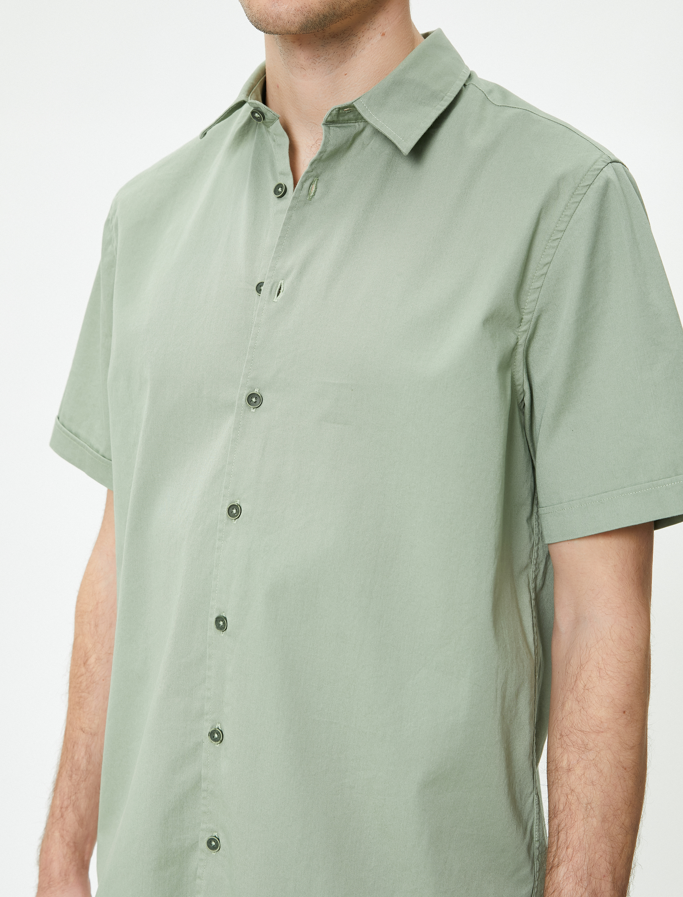   Yazlık Gömlek Klasik Yaka Düğmeli Kıvırmalı Kol Detaylı Regular Fit