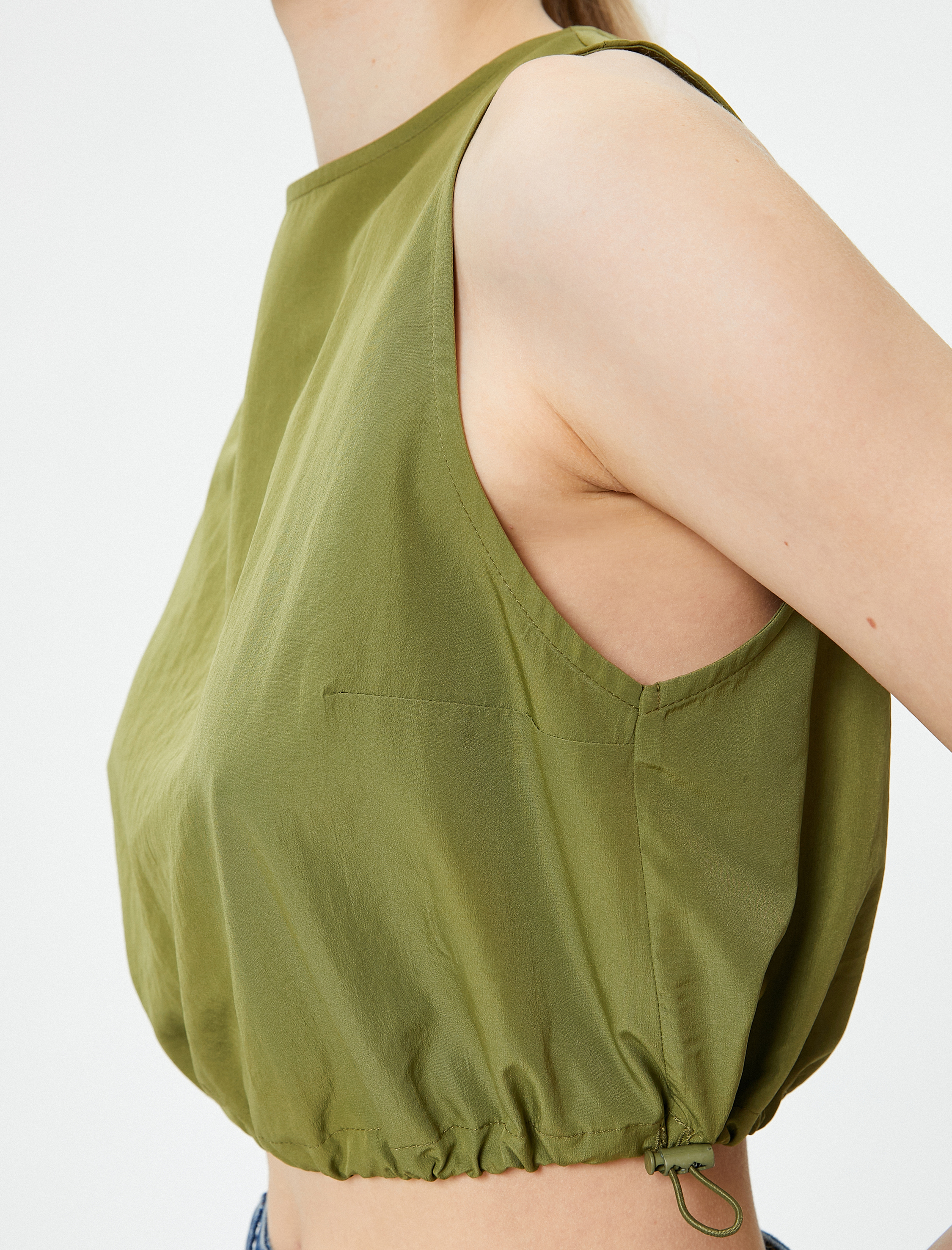   Crop Üst Paraşüt Kumaş Kolsuz Beli Lastikli