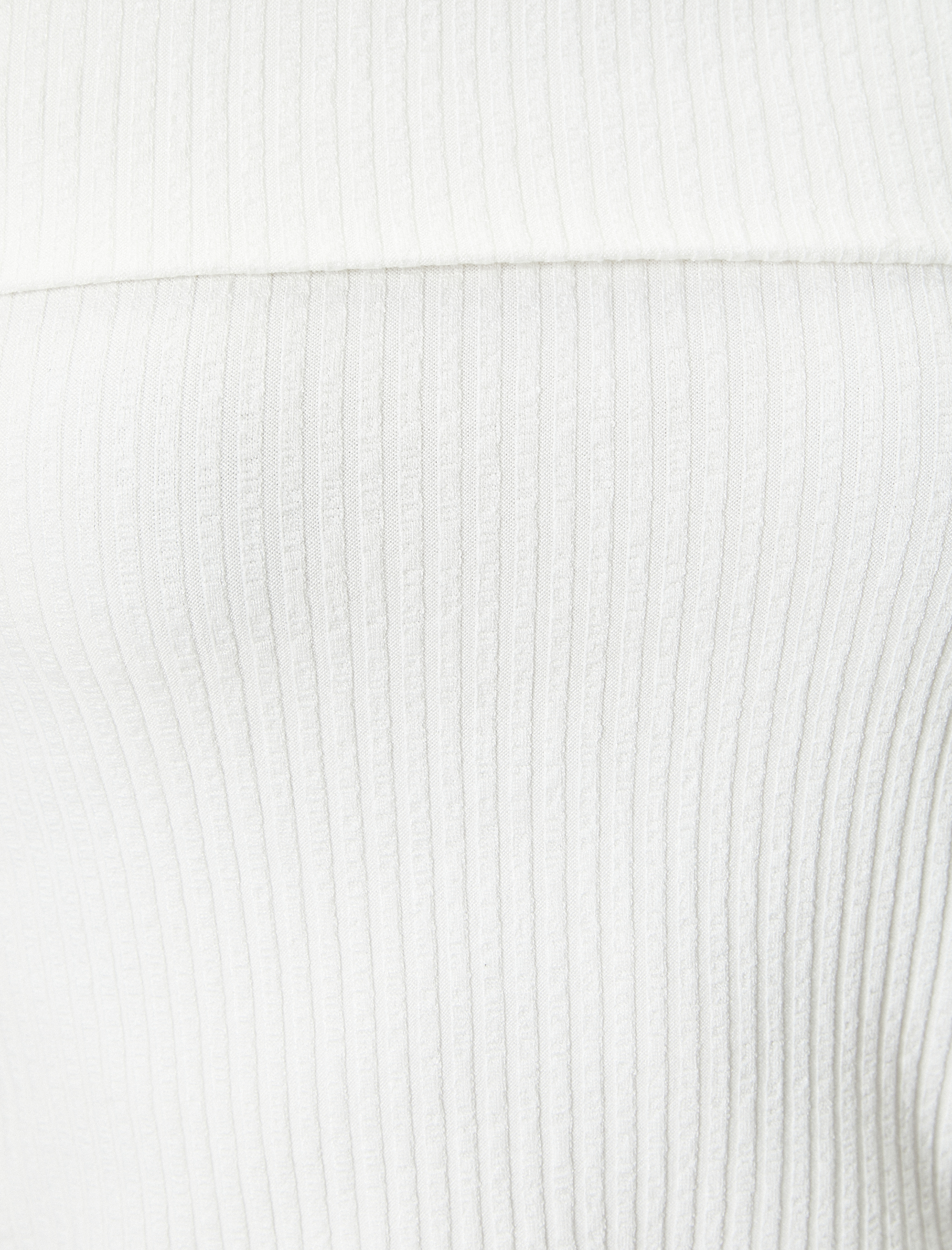   Madonna Yaka Tişört Crop Omzu Açık Ribanalı Kısa Kollu Slim Fit