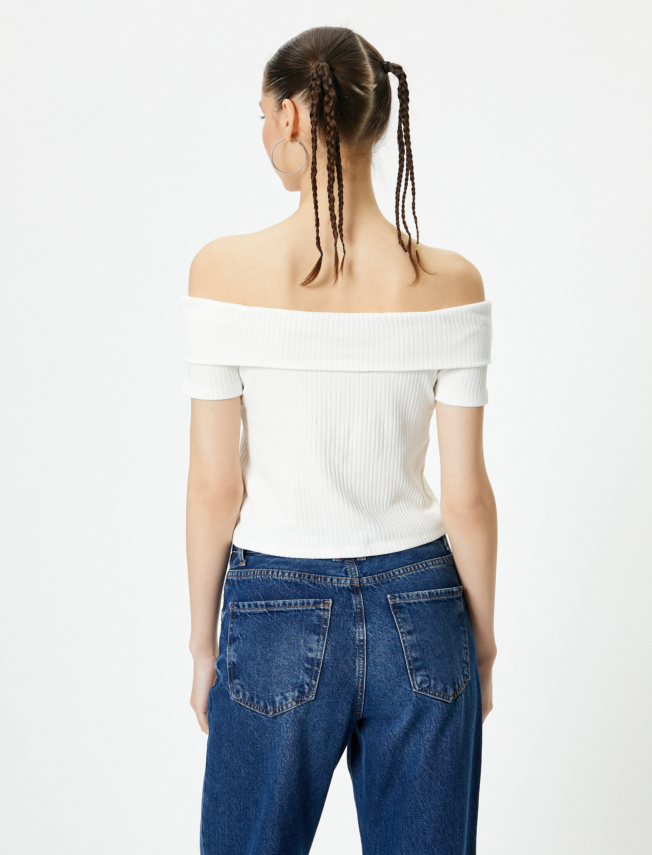   Madonna Yaka Tişört Crop Omzu Açık Ribanalı Kısa Kollu Slim Fit