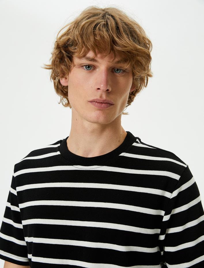  Basic Tişört Bisiklet Yaka Kısa Kollu Pamuklu