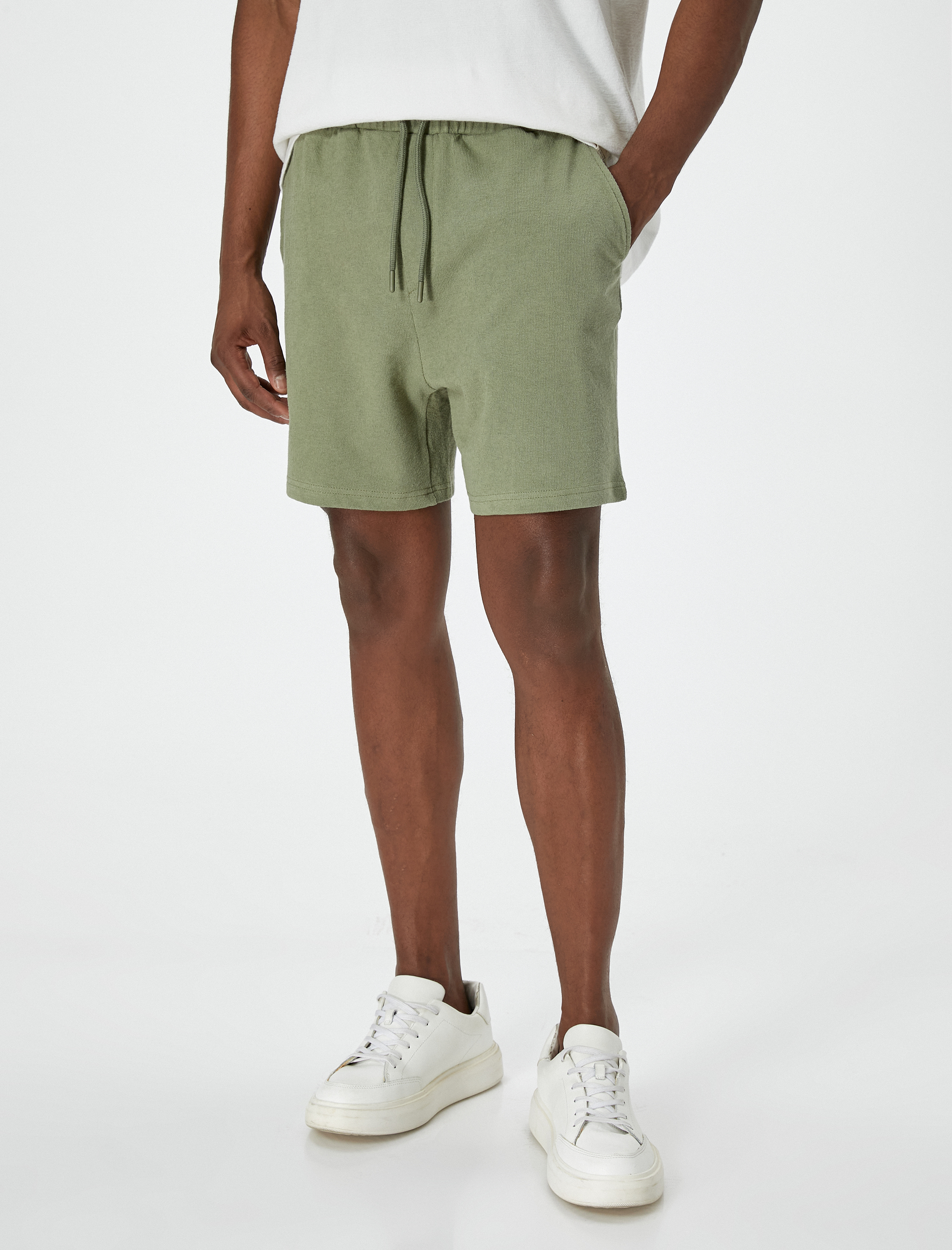   Beli Bağcıklı Şort Cep Detaylı Pamuklu