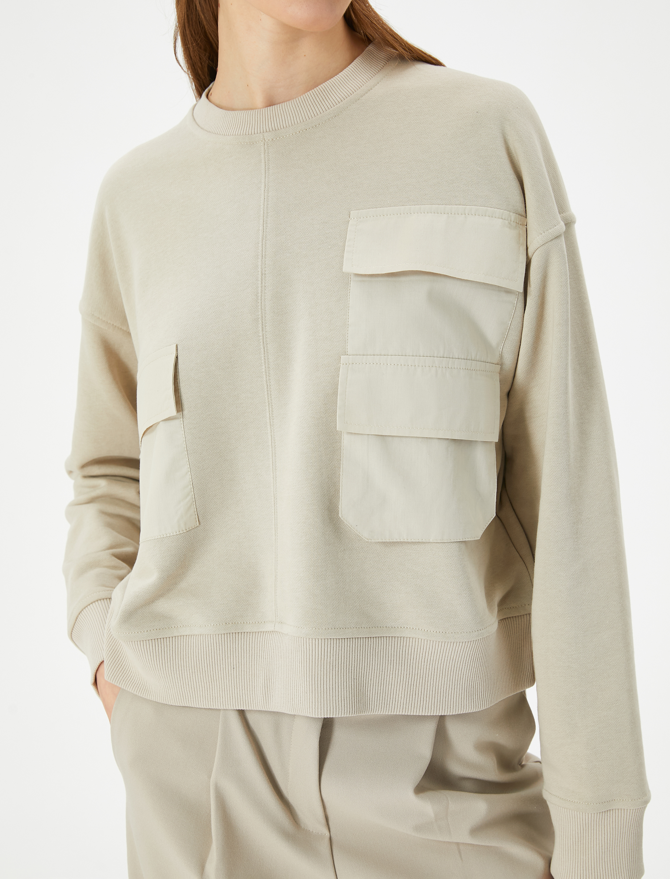 Bisiklet Yaka Sweatshirt Kargo Cepli Ribanalı Standart Kesim