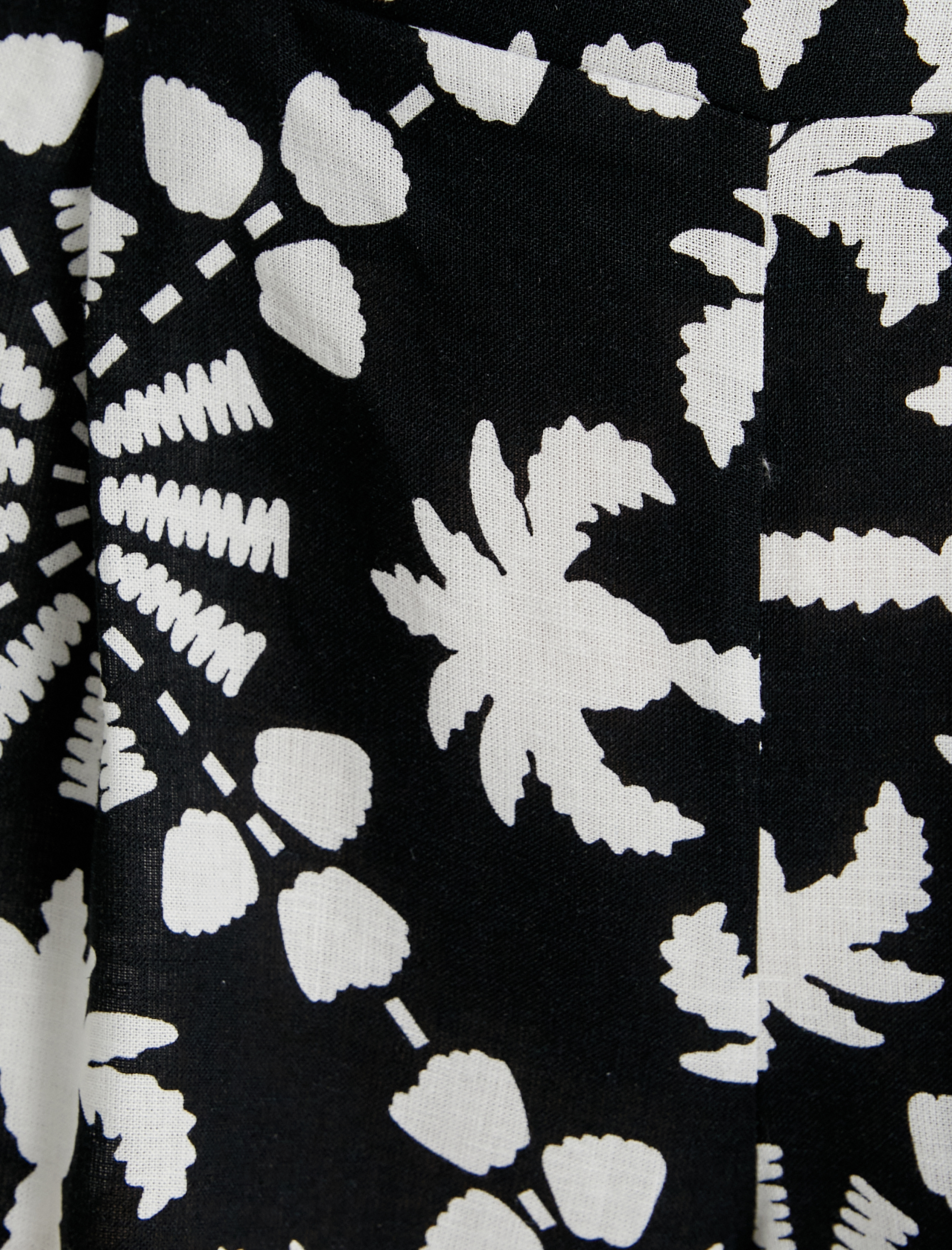   Keten Viskon Şort Cep Detaylı Normal Bel Kuşaklı