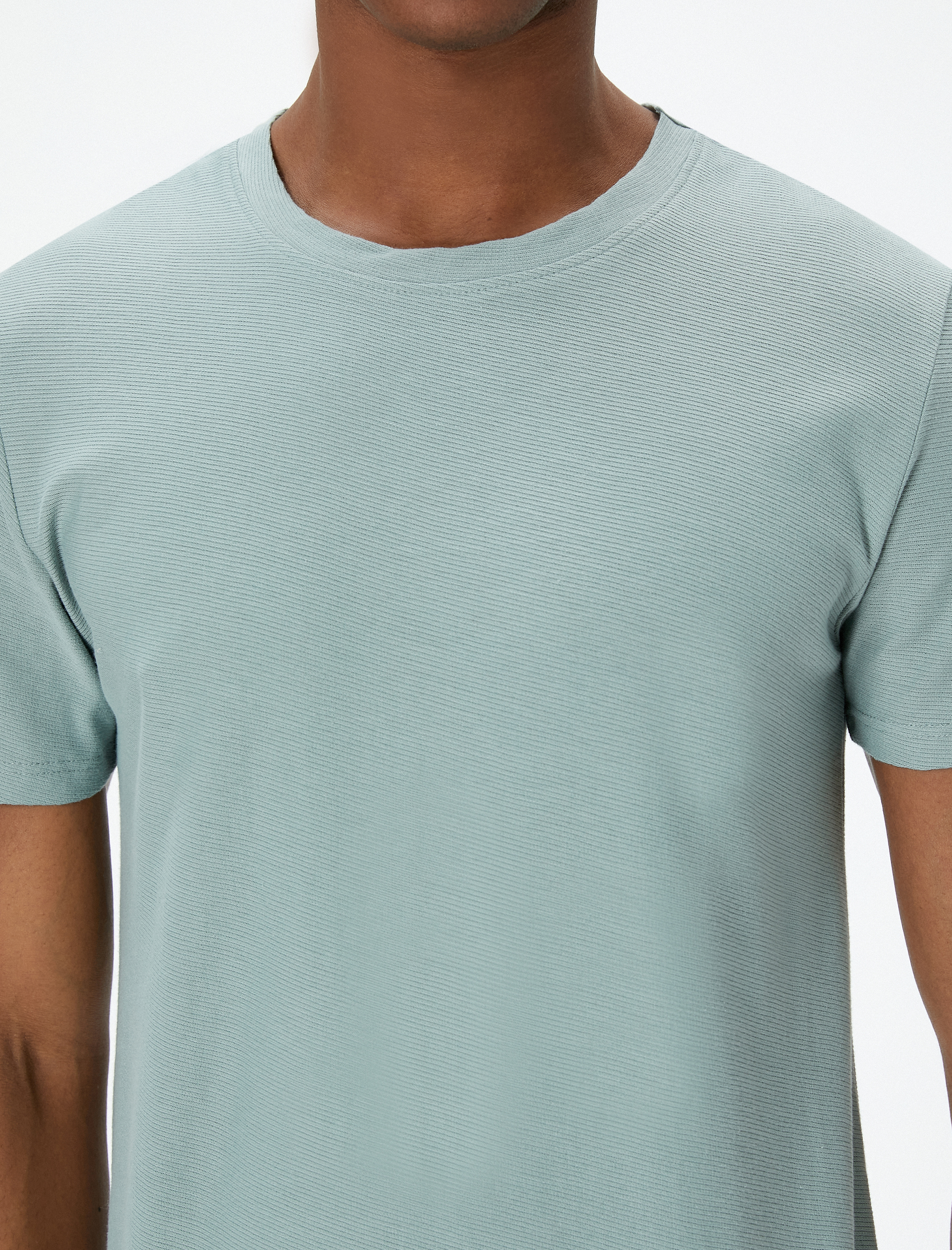 Basic Tişört Slim Fit Bisiklet Yaka Kısa Kollu