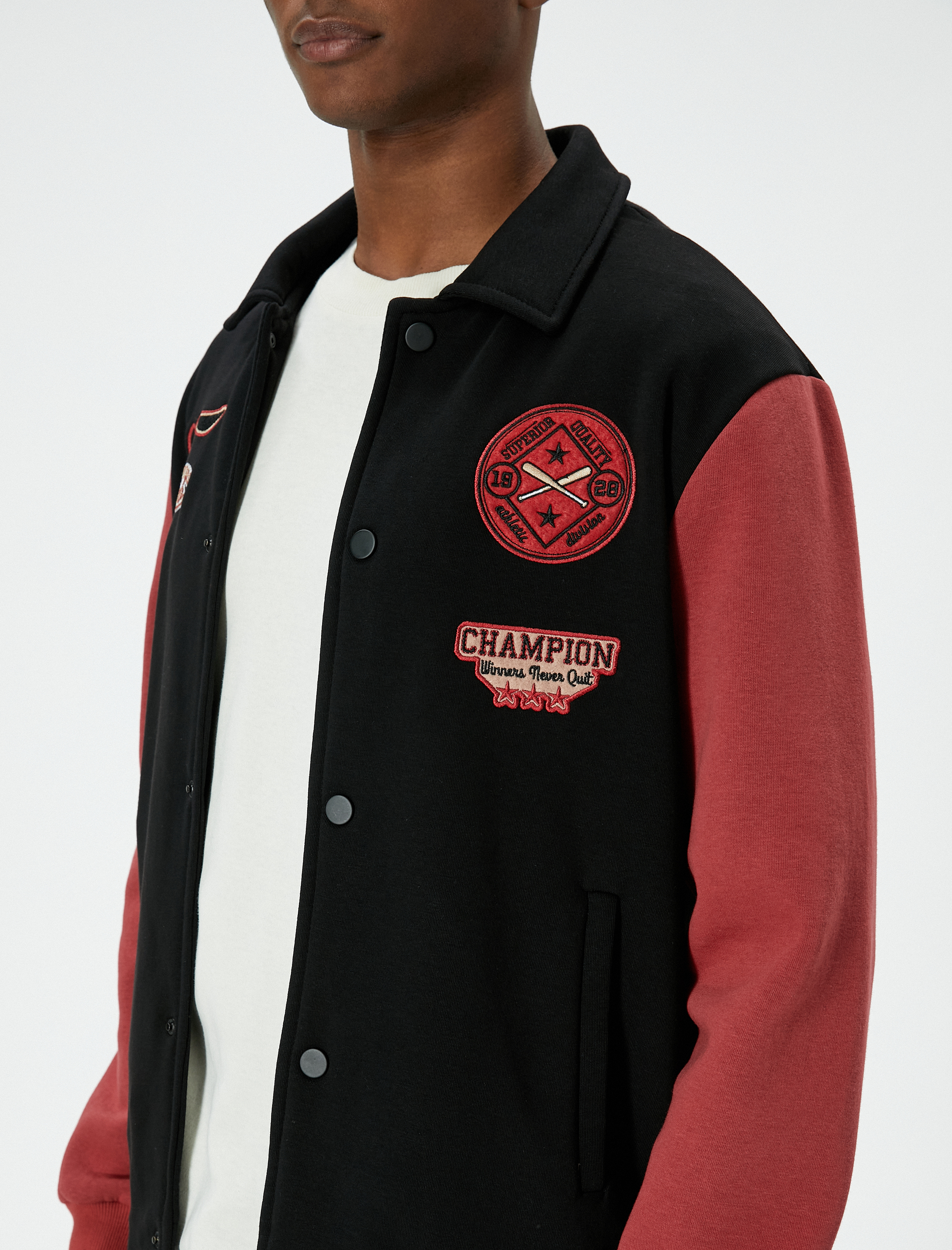   Kolej Ceket İşlemeli Çıtçıt Düğmeli Cepli Klasik Yaka Şardonlu