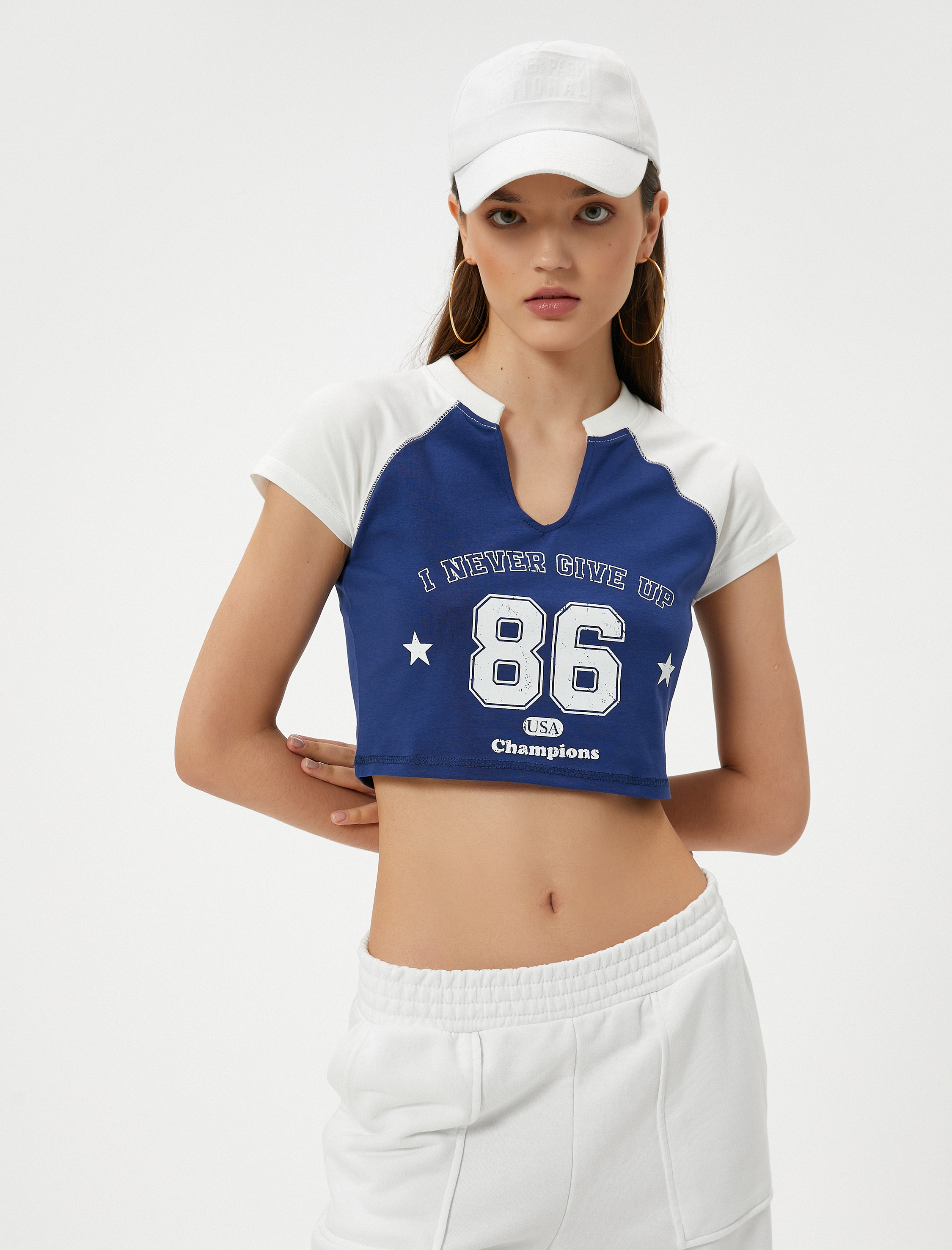 Kolej Crop Tişört V Yaka Renk Bloklu Pamuklu Slim Fit