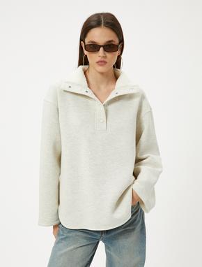 Yakası Peluş Detaylı Oversize Sweatshirt Dik Yaka Çıt Çıt Düğmeli_2