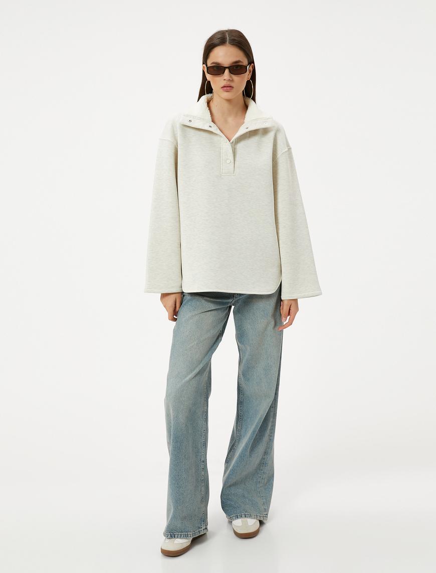   Şardonlu Yakası Peluş Detaylı Oversize Sweatshirt Dik Yaka Çıt Çıt Düğmeli