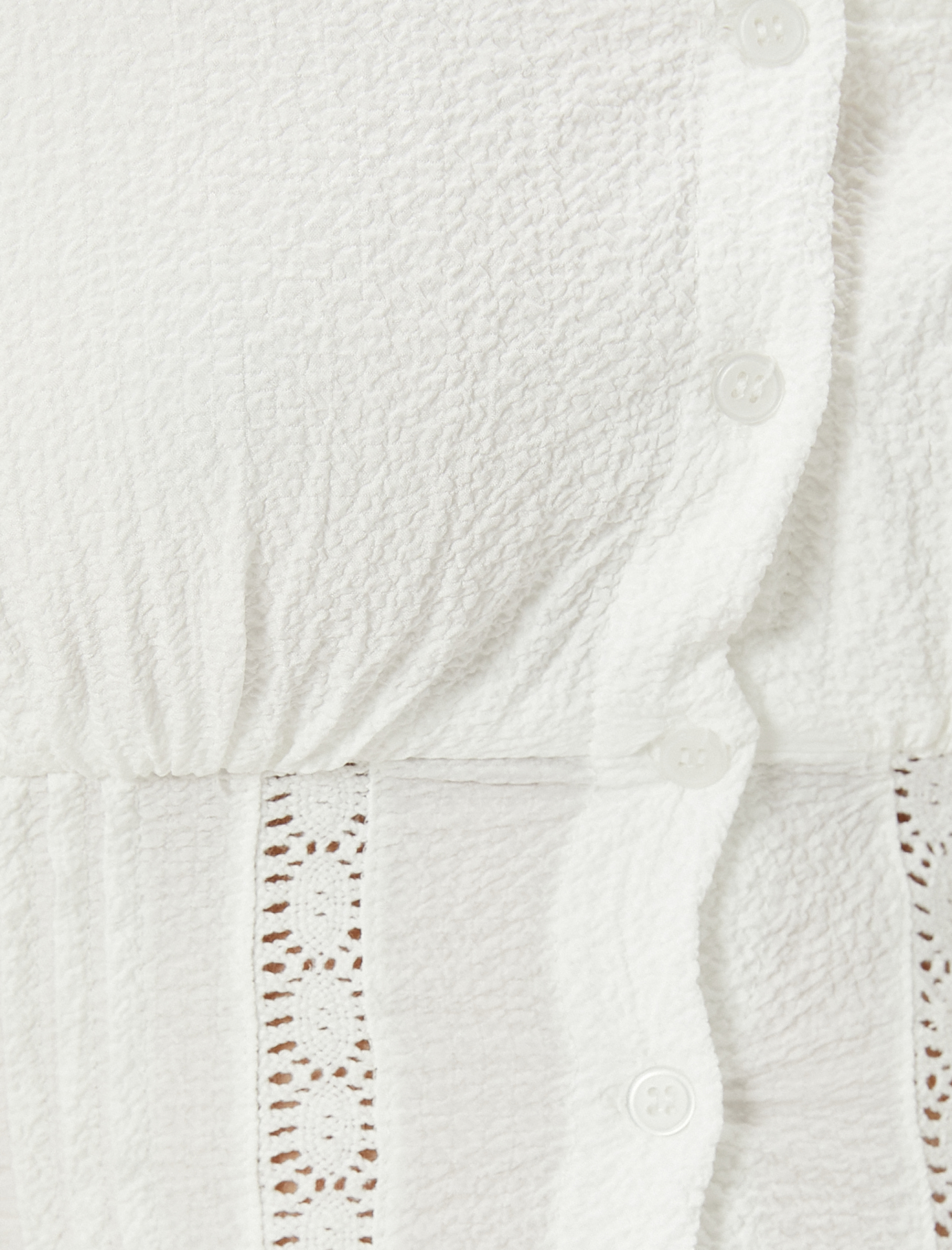   Balon Kol Crop Bluz Dantel Detaylı Düğmeli U Yaka Krinkıl Kumaş