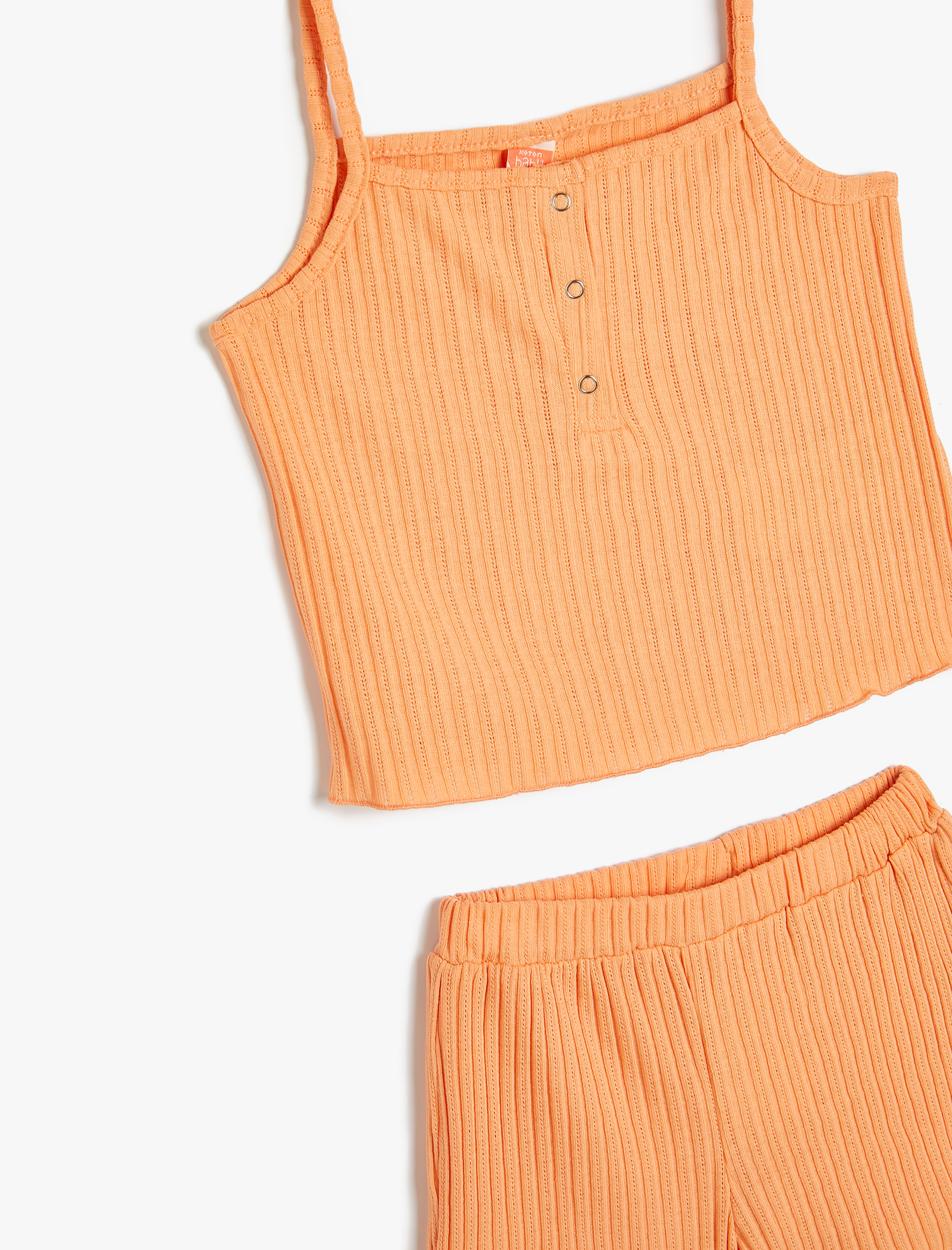  Kız Bebek Askılı Tişört ve Şort Takım Ribanalı Çıtçıt Detaylı