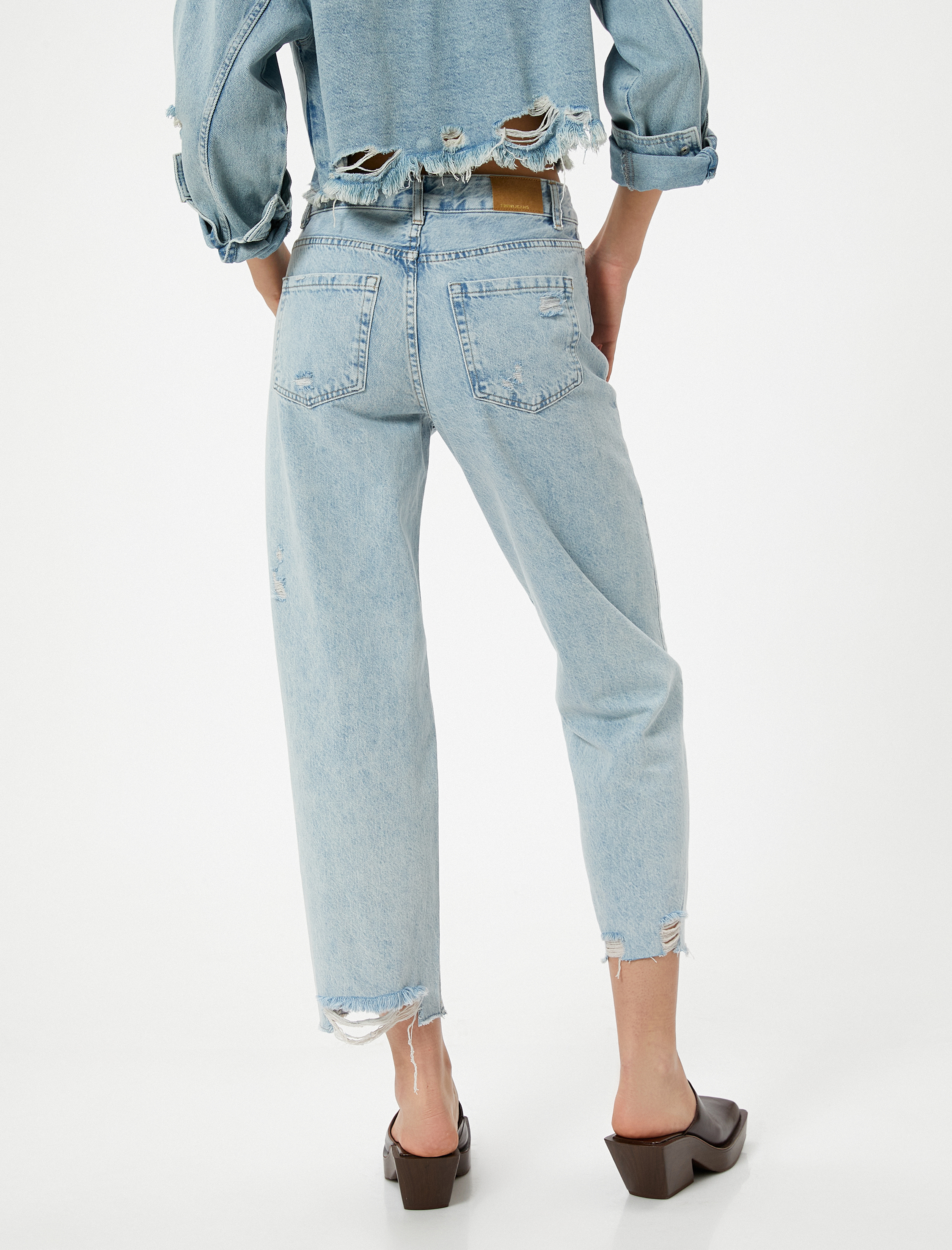 Çok Yıpratmalı Kısa Düz Kesik Paça Kot Pantolon Cepli - Eve Straight Jeans