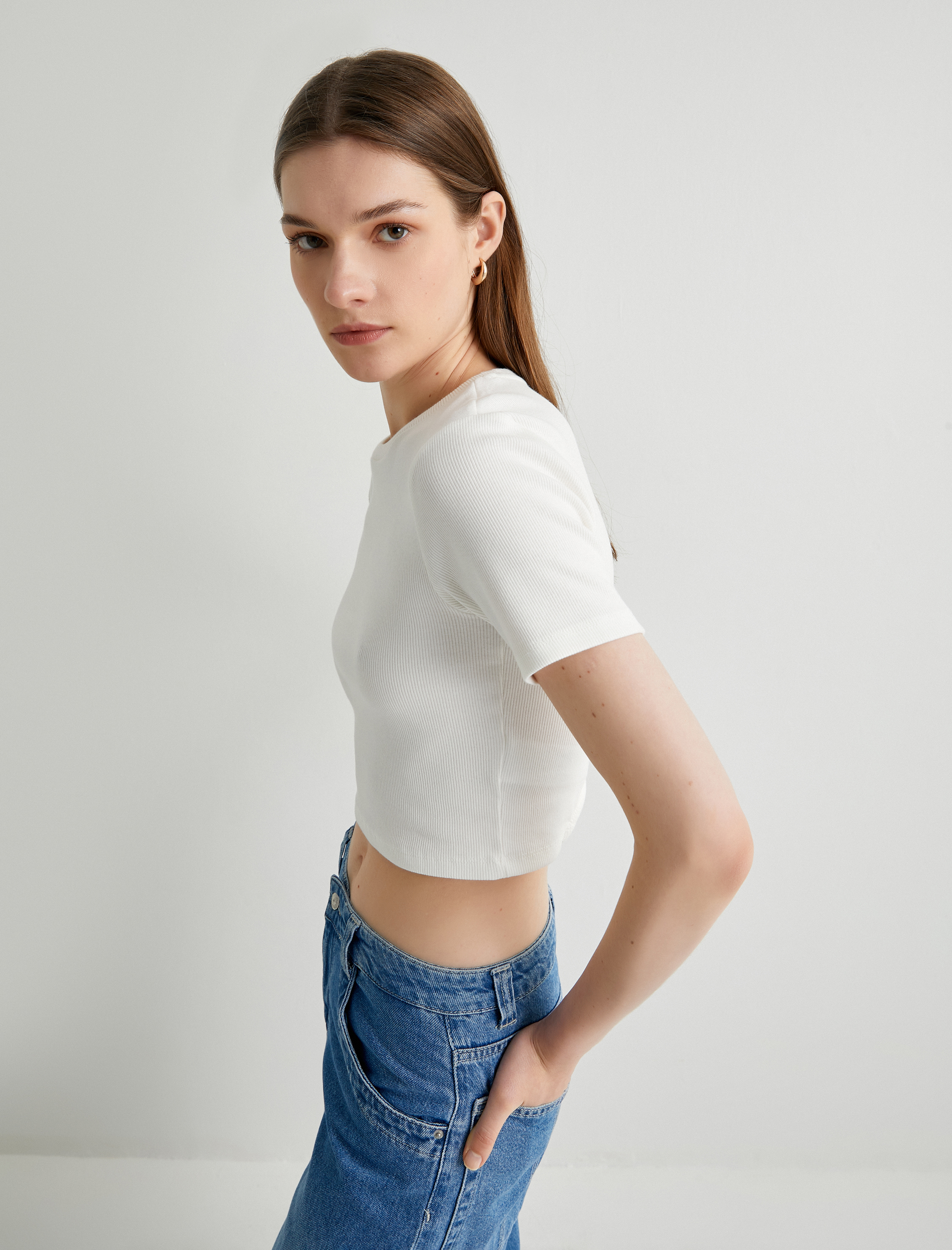   Crop Tişört Sırtı Parlak Taş Detaylı Kısa Kollu Fitilli